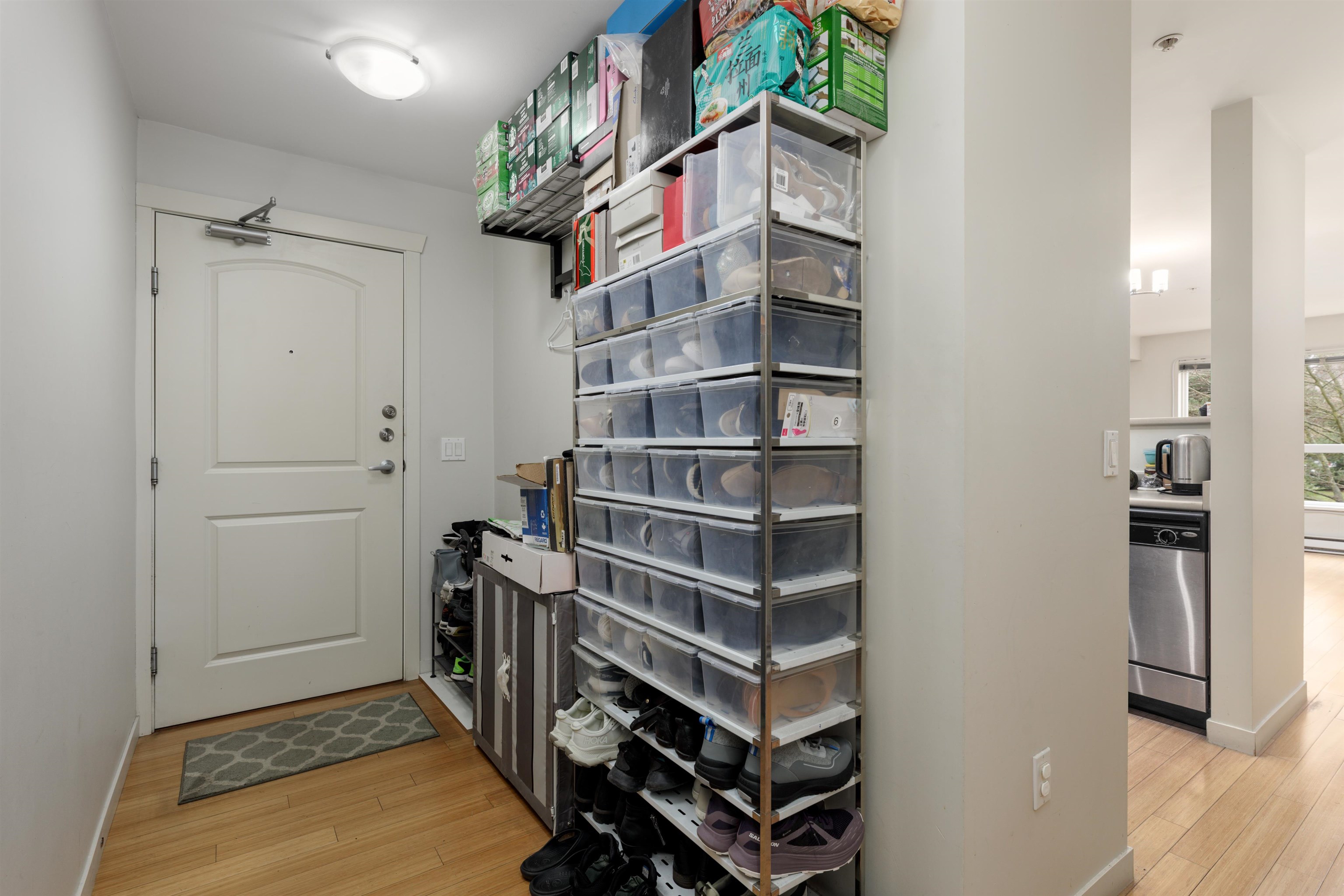 214 3575 EUCLID AVENUE Unit: 214