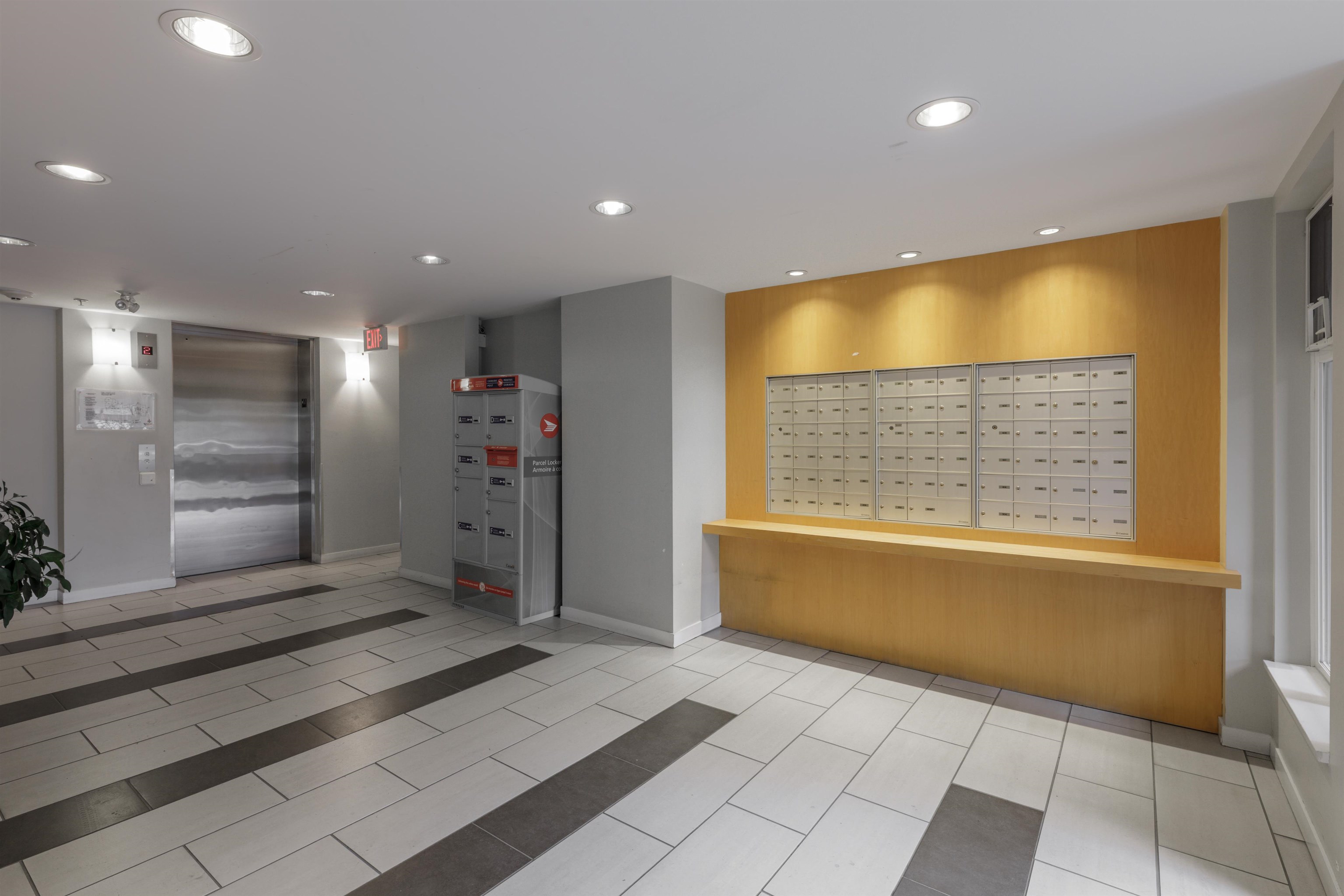 214 3575 EUCLID AVENUE Unit: 214