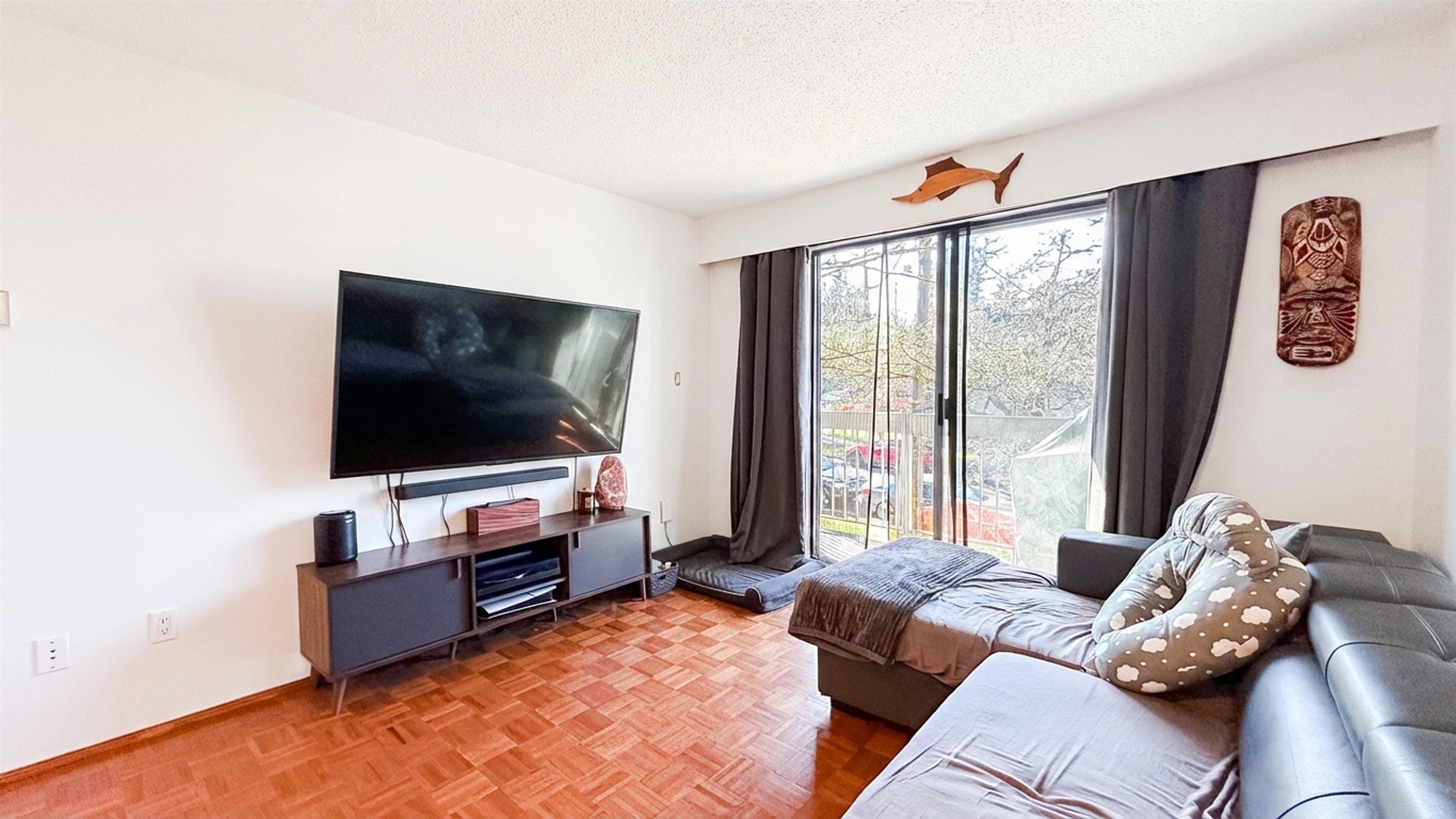 202 2080 MAPLE STREET Unit: 202