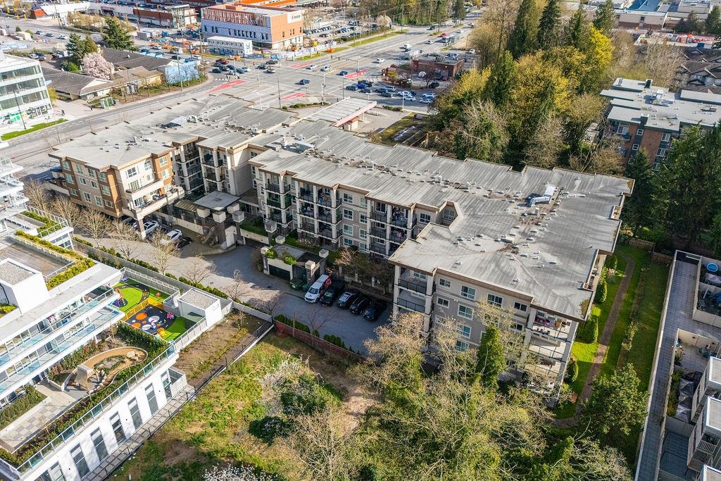 211 9655 KING GEORGE BOULEVARD Unit: 211