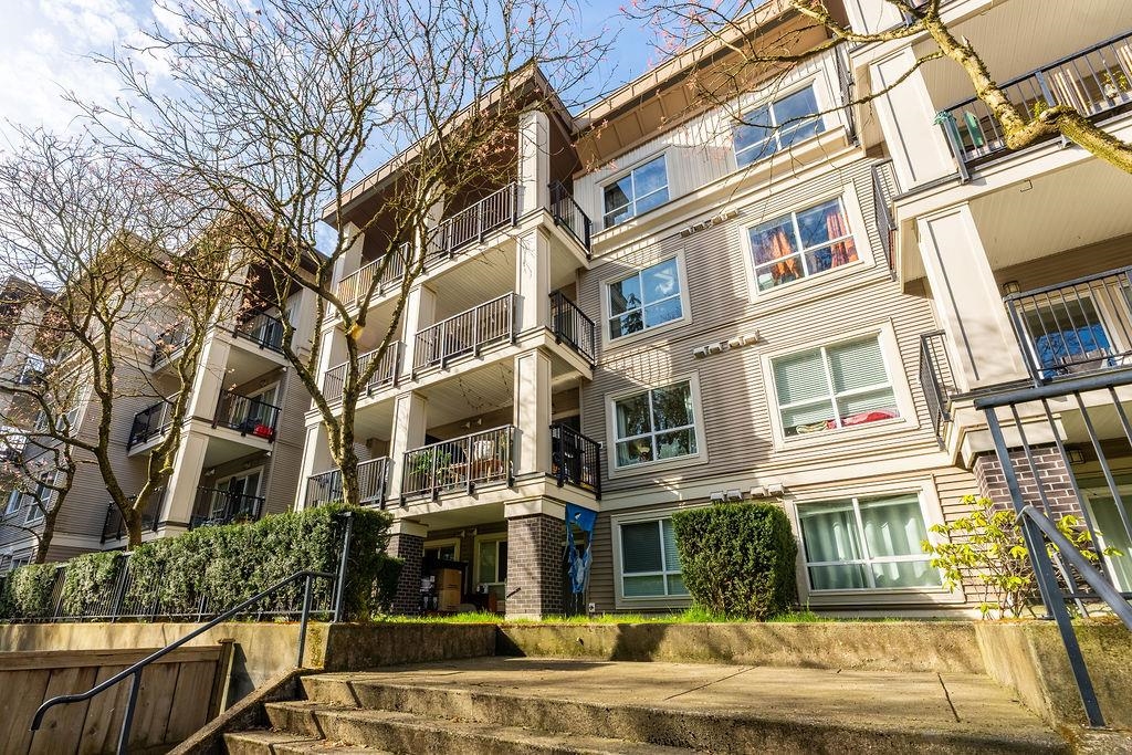 211 9655 KING GEORGE BOULEVARD Unit: 211
