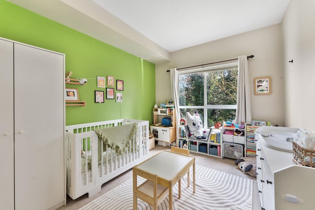 211 9655 KING GEORGE BOULEVARD Unit: 211