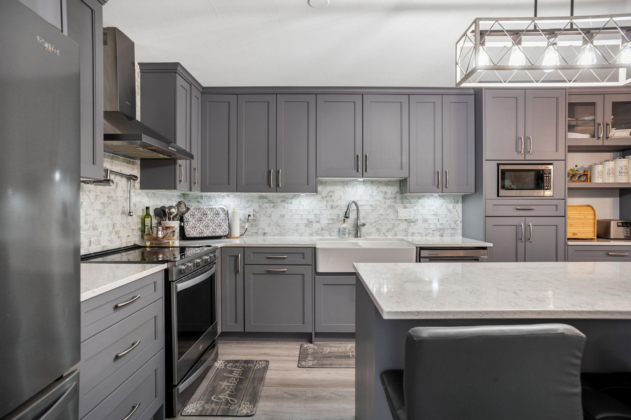 2 4740 221 STREET Unit: 2