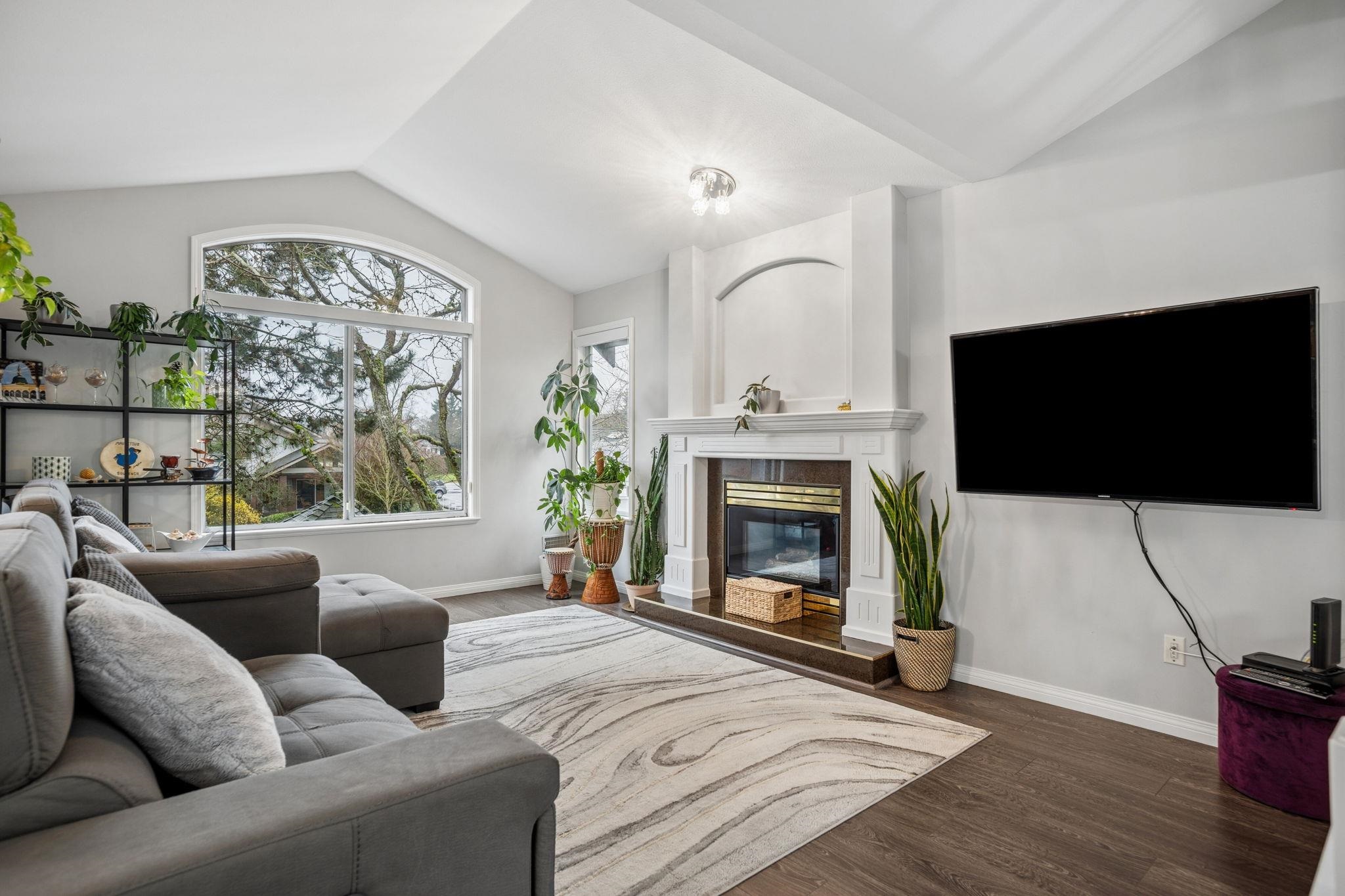 2 4740 221 STREET Unit: 2