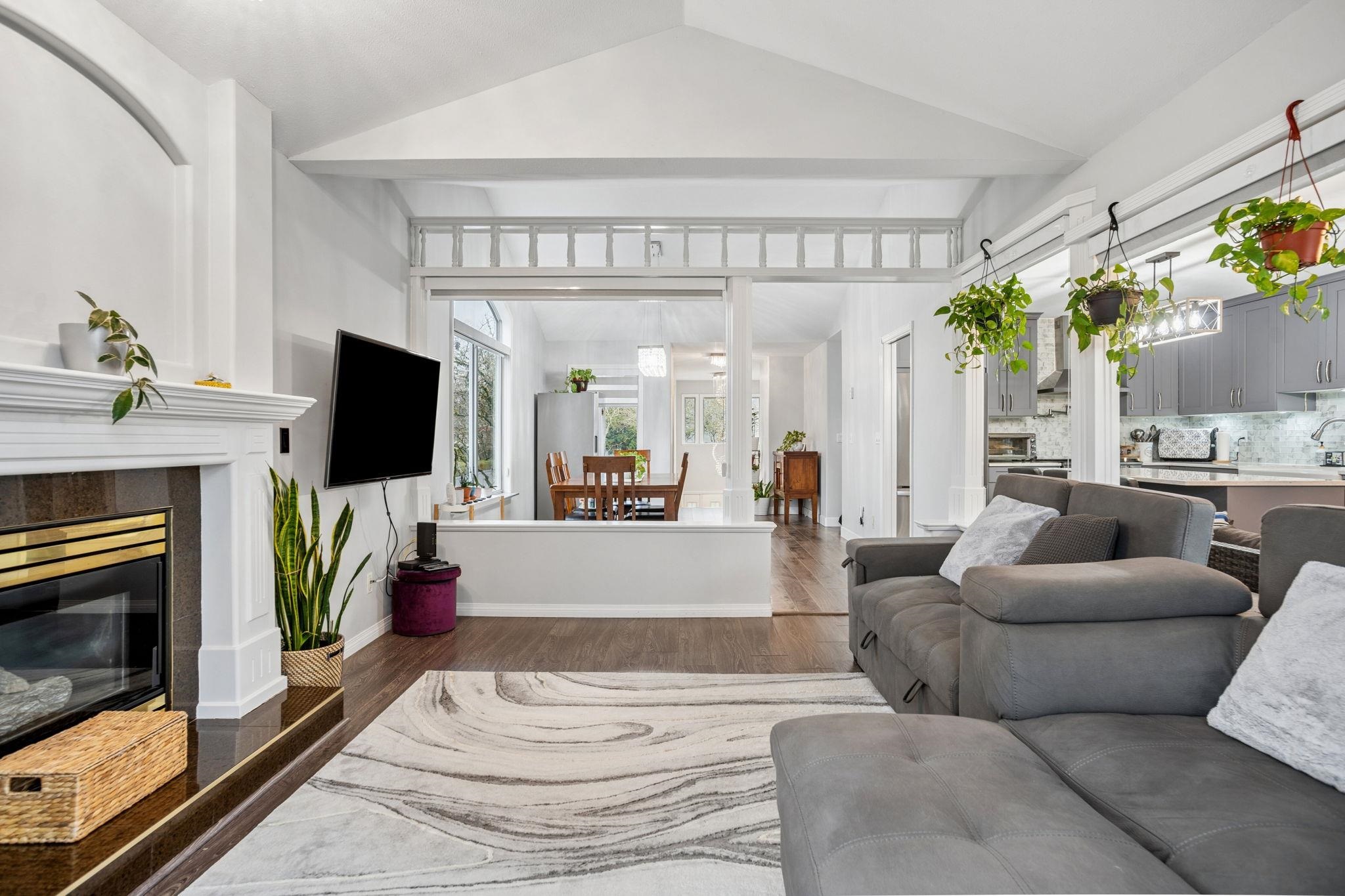 2 4740 221 STREET Unit: 2