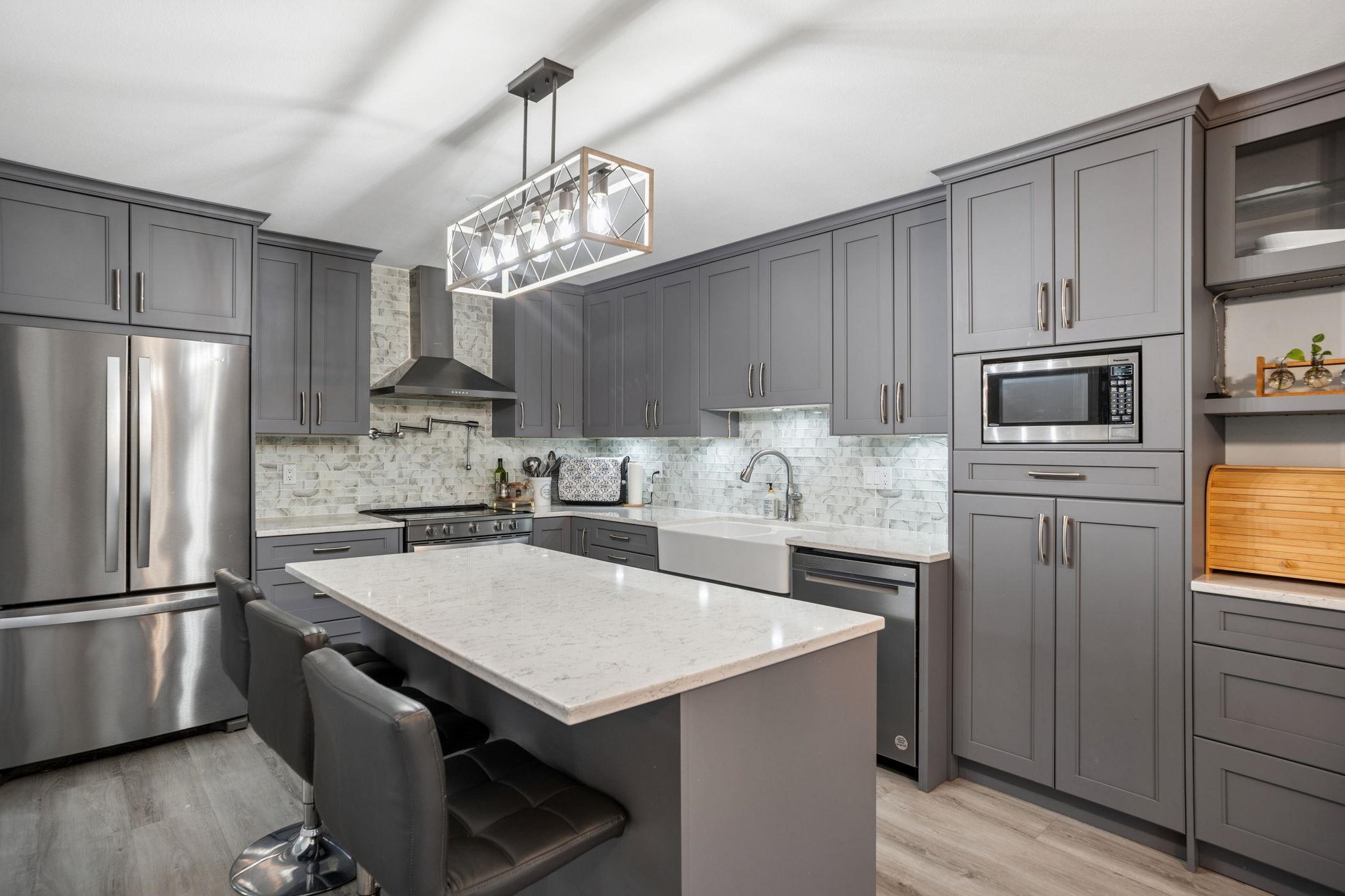 2 4740 221 STREET Unit: 2