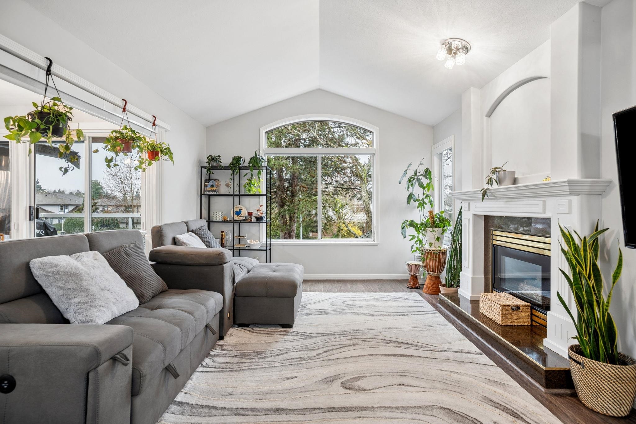 2 4740 221 STREET Unit: 2