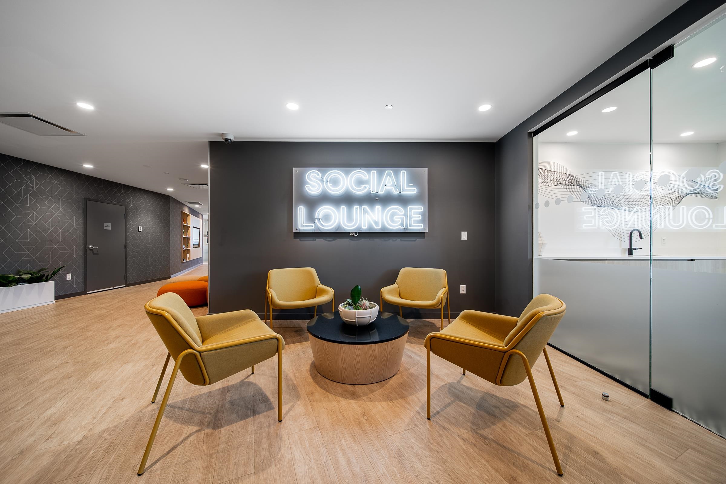 712 10448 UNIVERSITY DRIVE Unit: 712