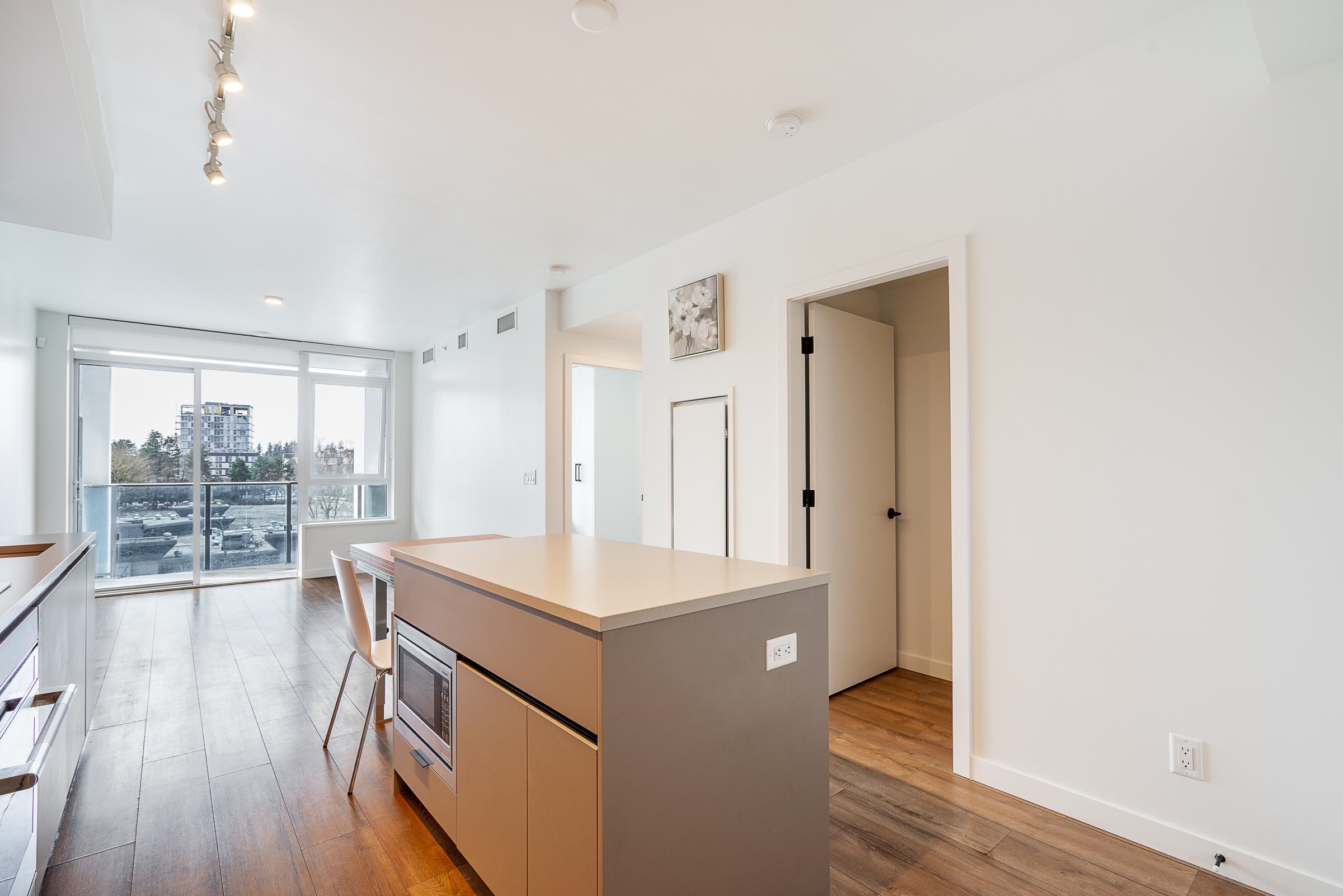 712 10448 UNIVERSITY DRIVE Unit: 712