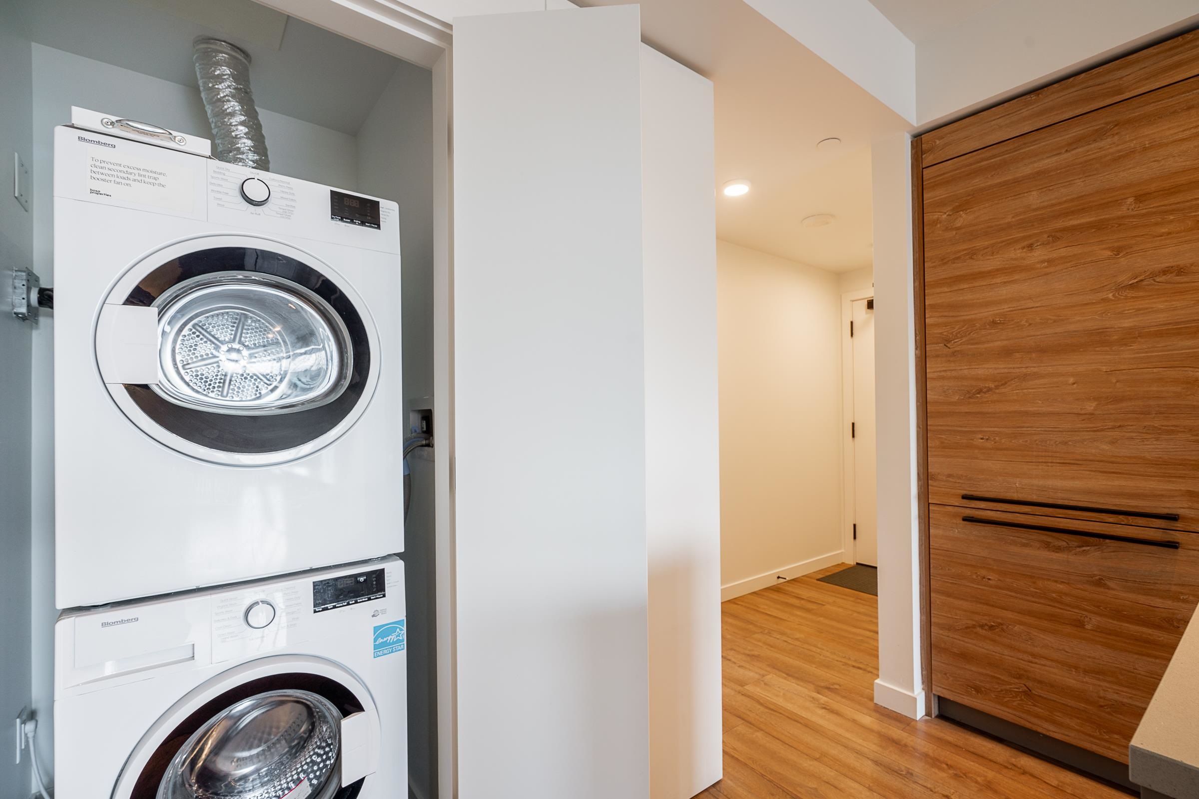 712 10448 UNIVERSITY DRIVE Unit: 712