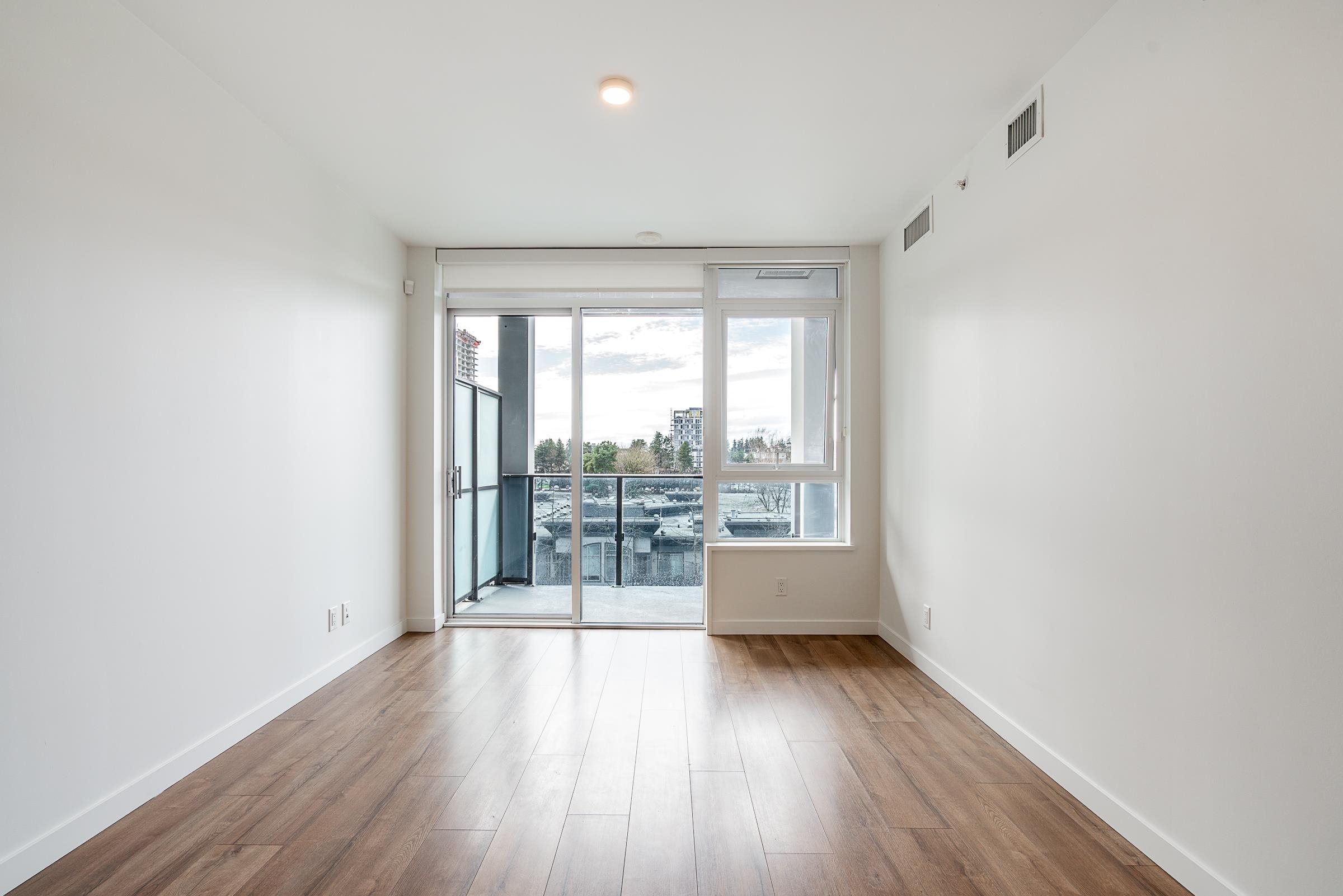 712 10448 UNIVERSITY DRIVE Unit: 712