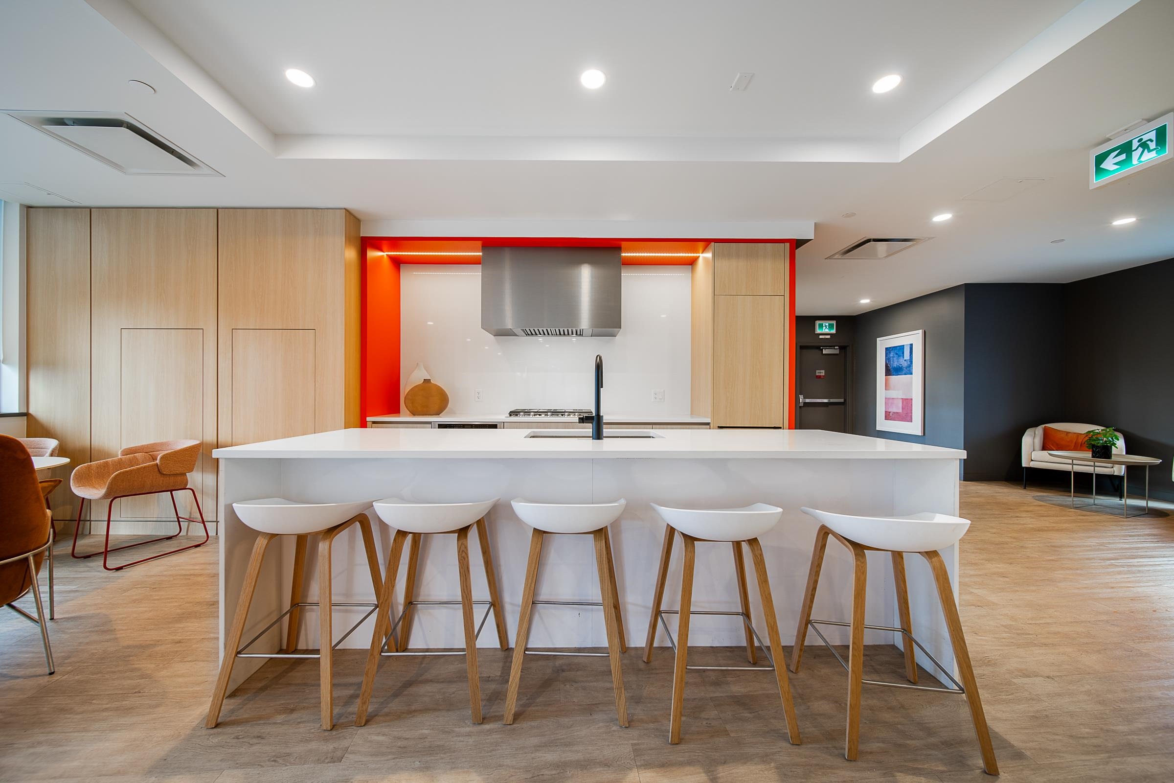 712 10448 UNIVERSITY DRIVE Unit: 712