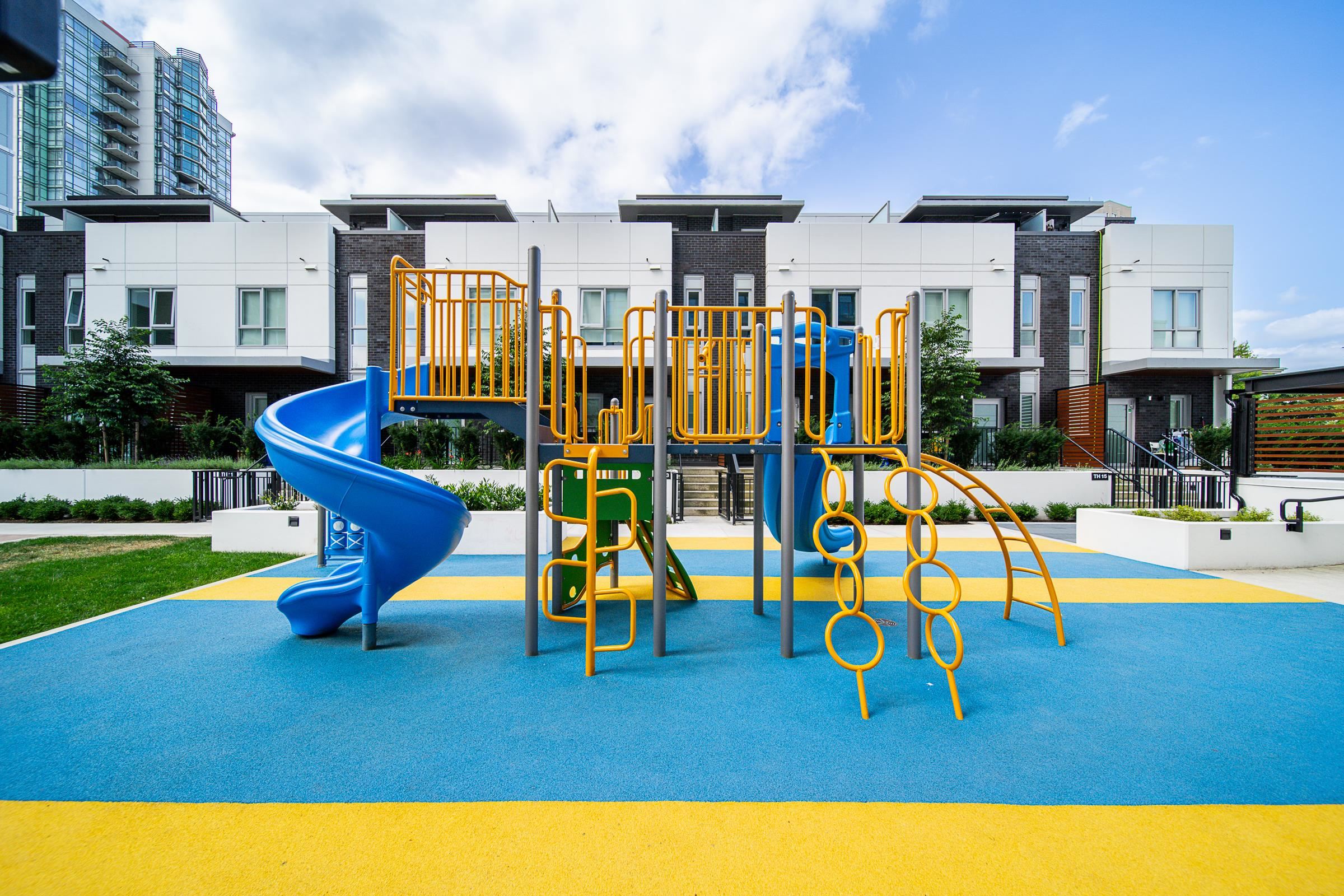 712 10448 UNIVERSITY DRIVE Unit: 712