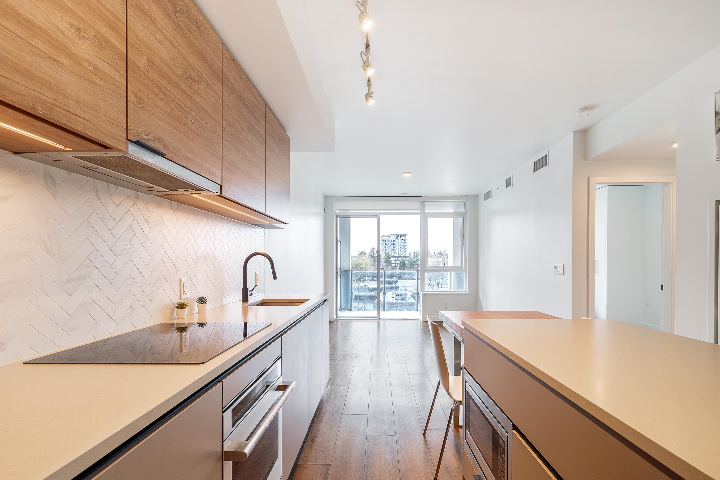 712 10448 UNIVERSITY DRIVE Unit: 712