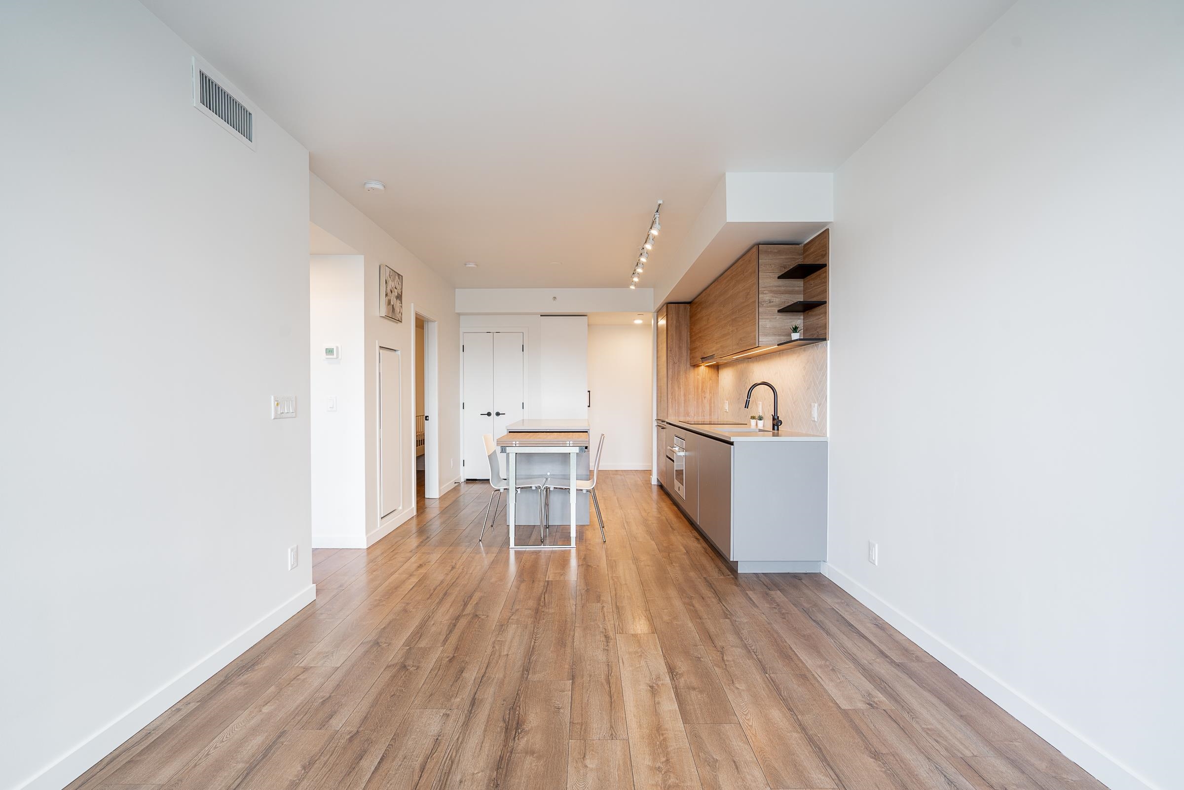 712 10448 UNIVERSITY DRIVE Unit: 712