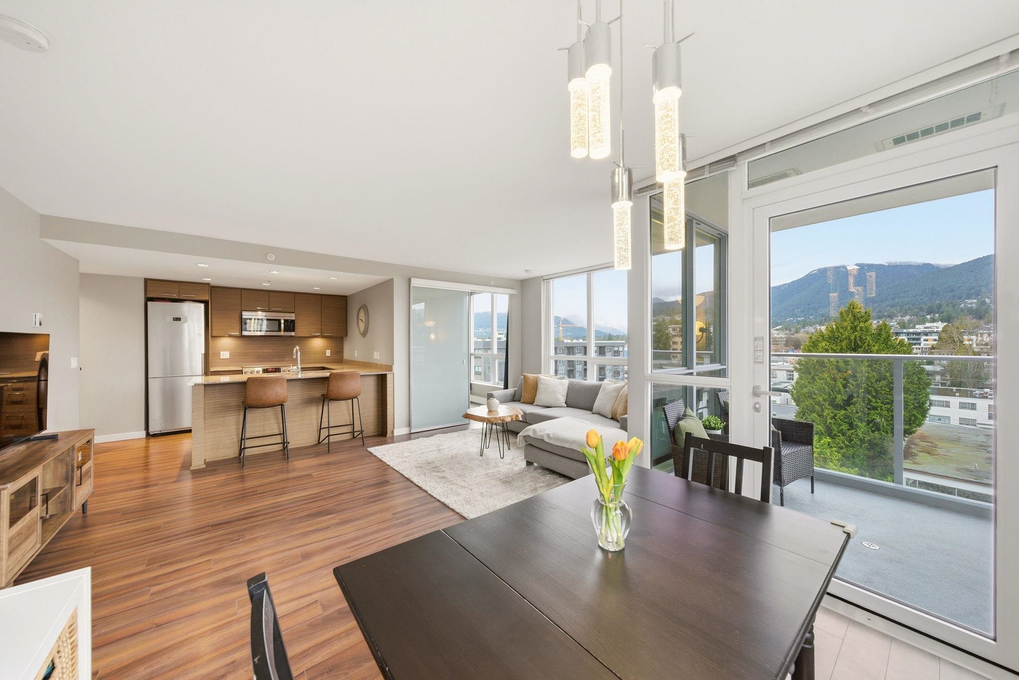 705 135 E 17TH STREET Unit: 705