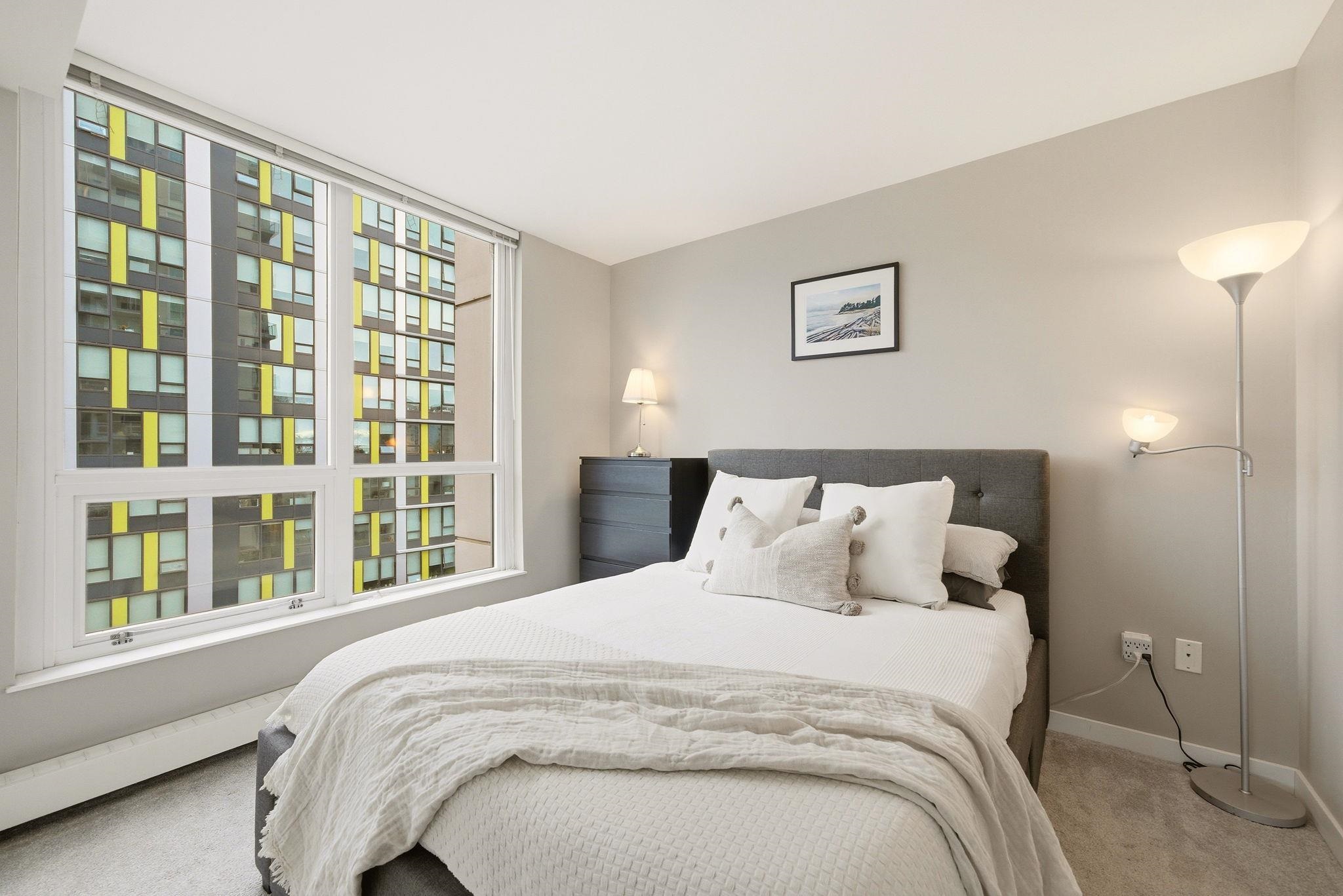 705 135 E 17TH STREET Unit: 705
