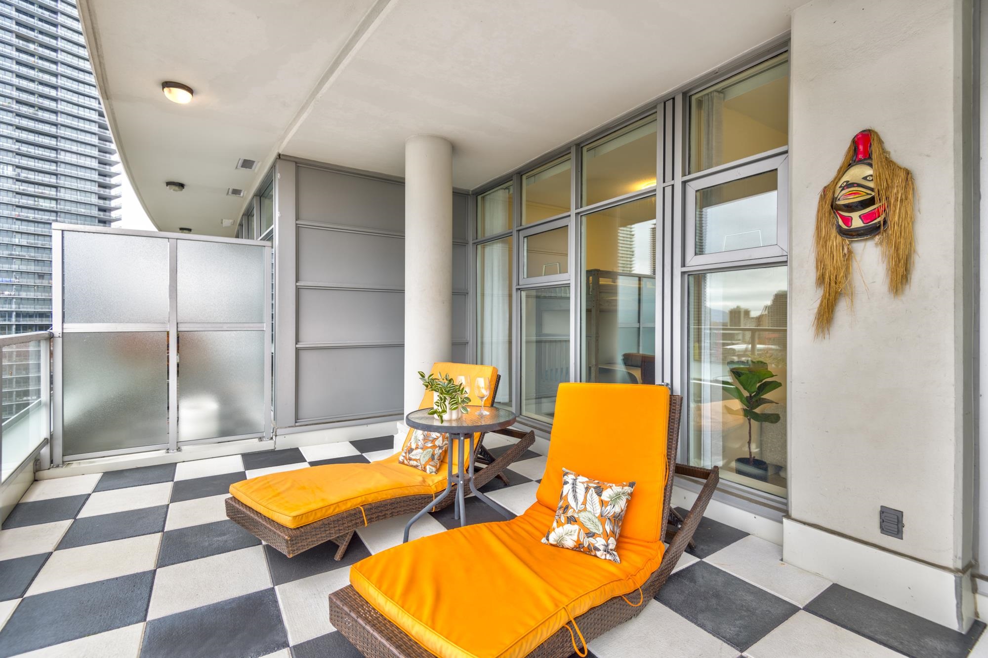 3005 2289 YUKON CRESCENT Unit: 3005