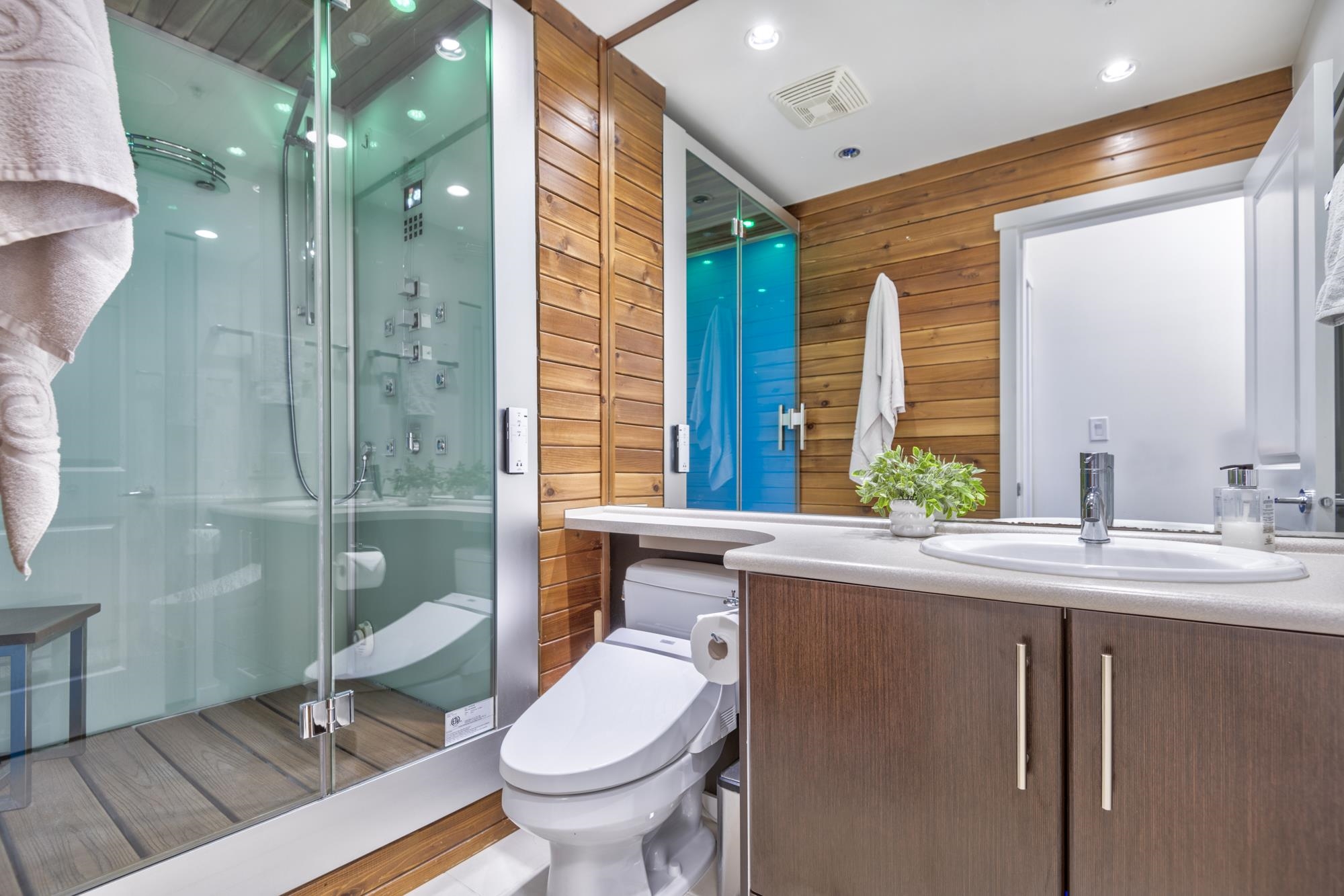 3005 2289 YUKON CRESCENT Unit: 3005