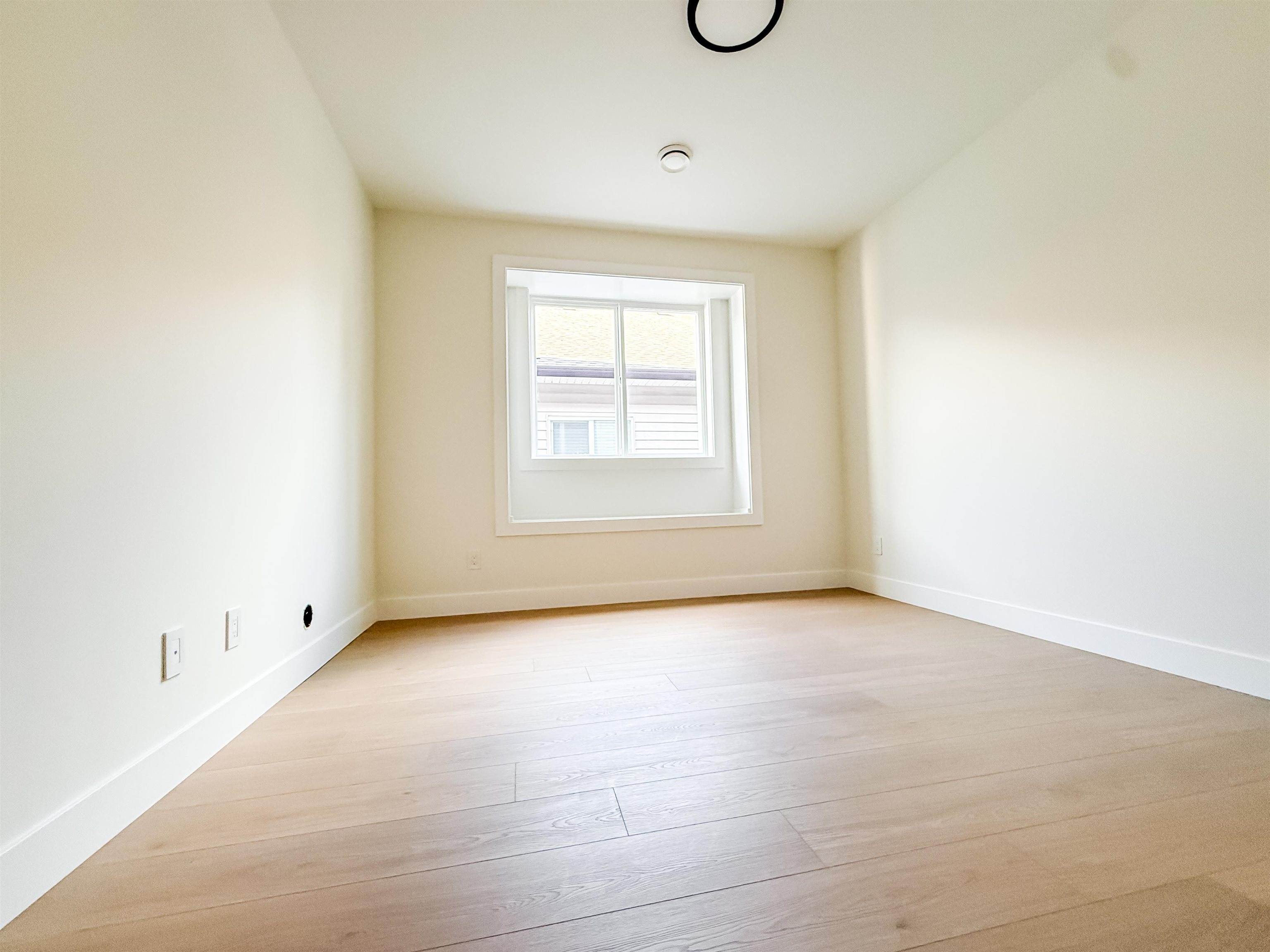 2 21092 WICKLUND AVENUE Unit: 2