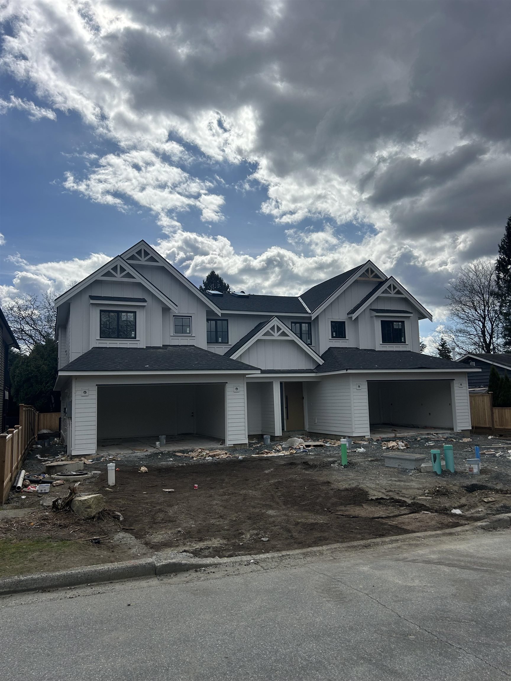 2 21092 WICKLUND AVENUE Unit: 2