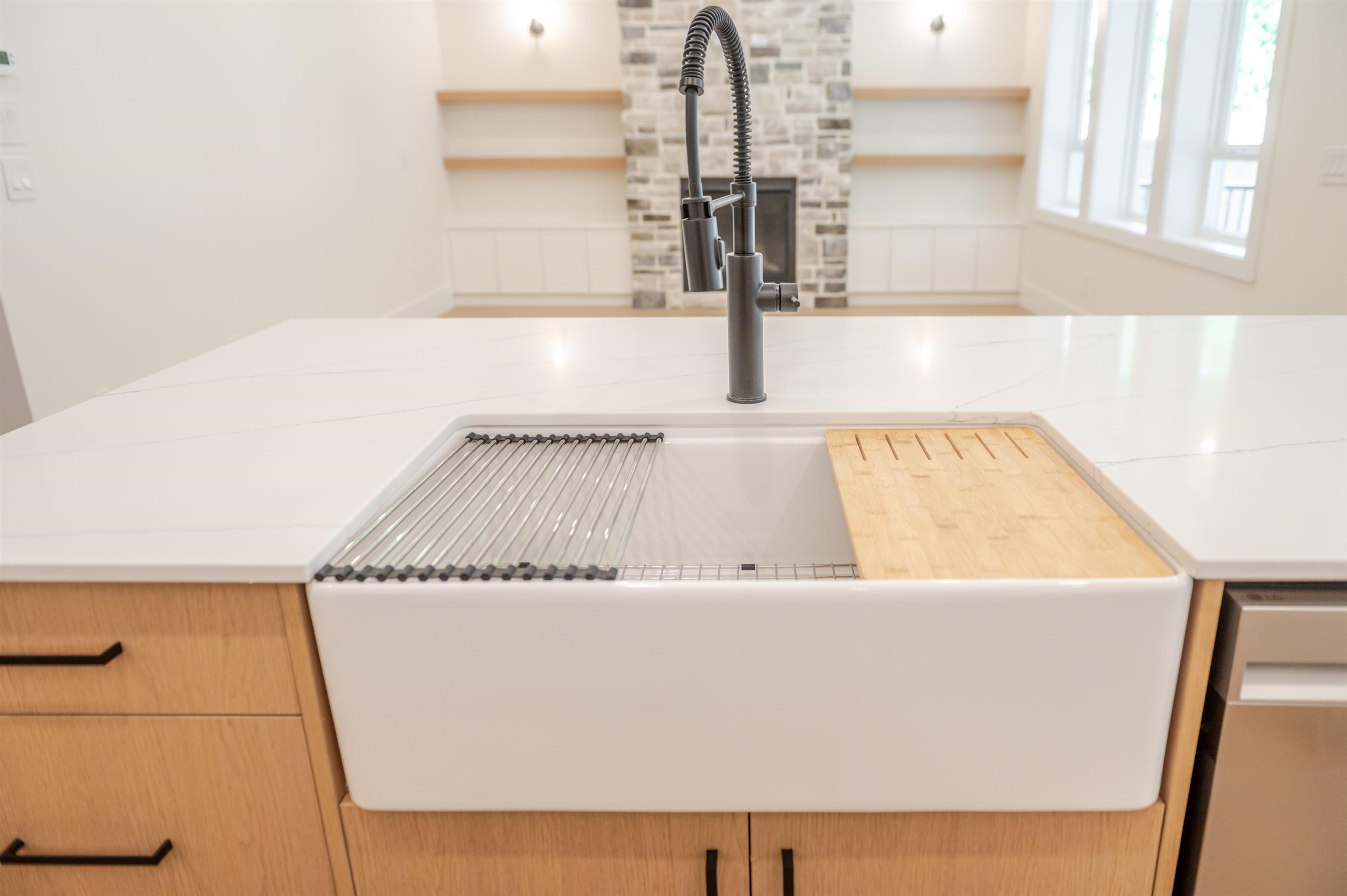 2 21092 WICKLUND AVENUE Unit: 2