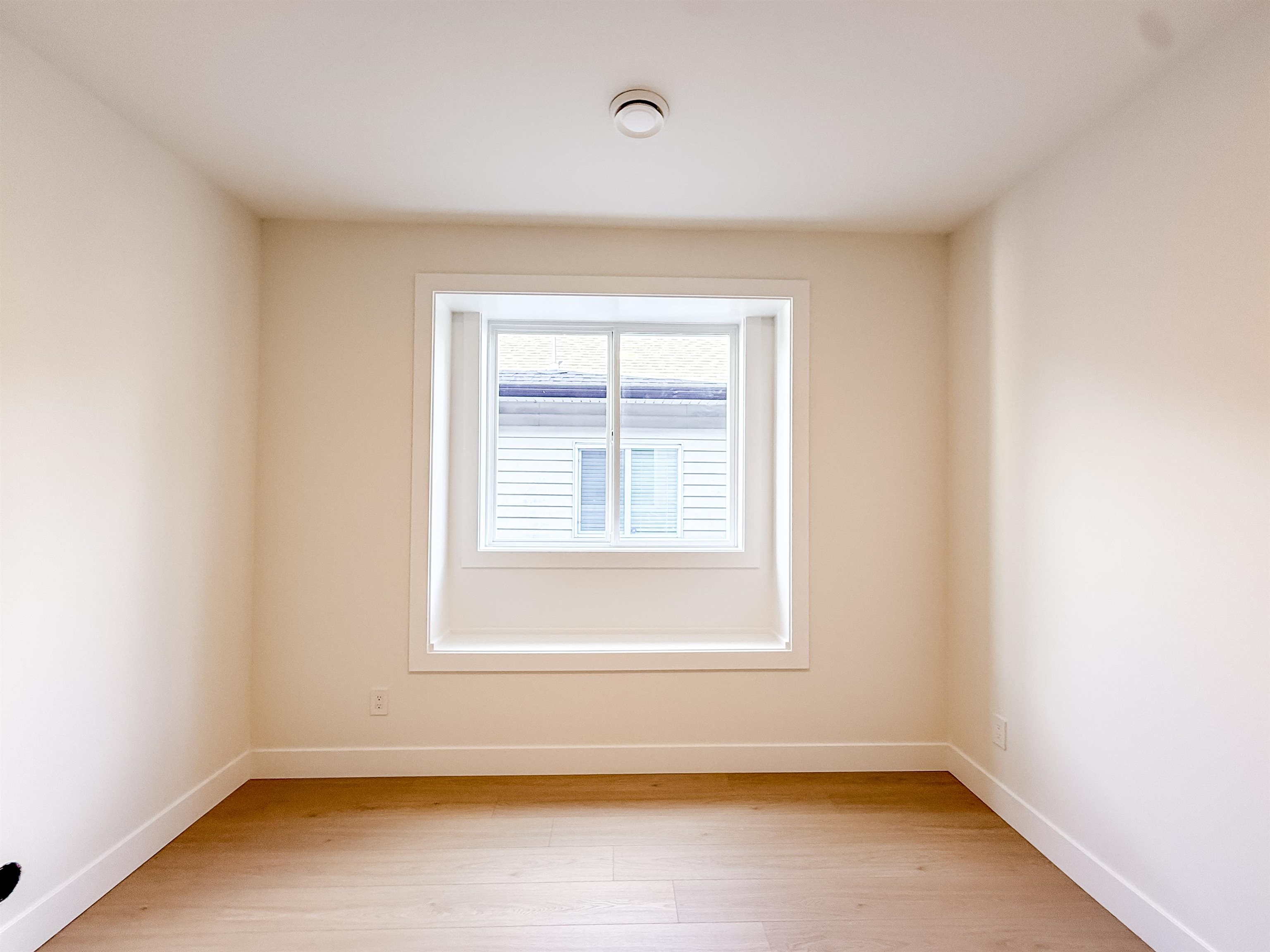 2 21092 WICKLUND AVENUE Unit: 2