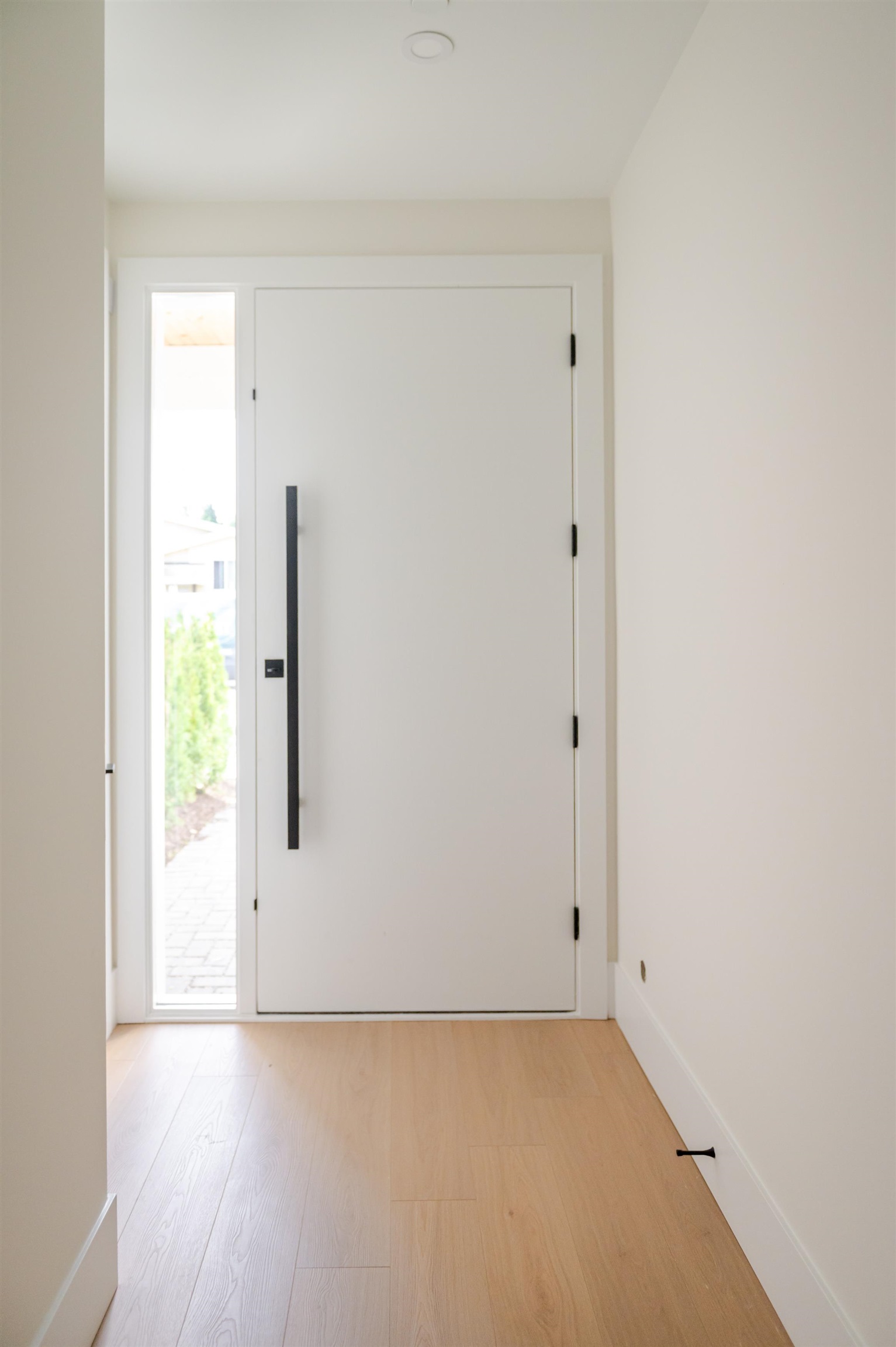 2 21092 WICKLUND AVENUE Unit: 2