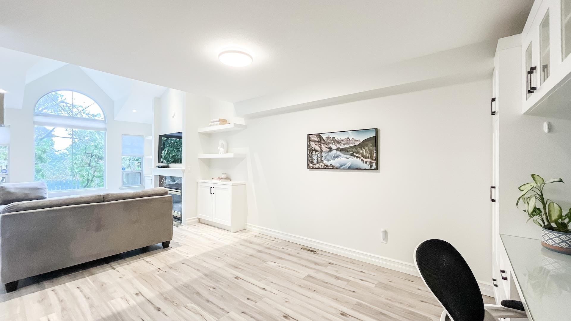 12 7465 MULBERRY PLACE Unit: 12