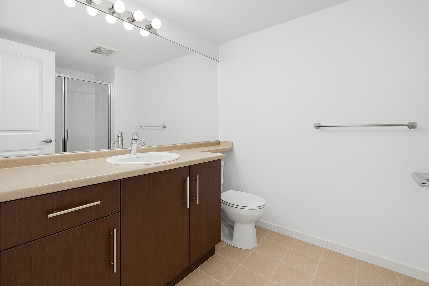 206 700 KLAHANIE DRIVE Unit: 206