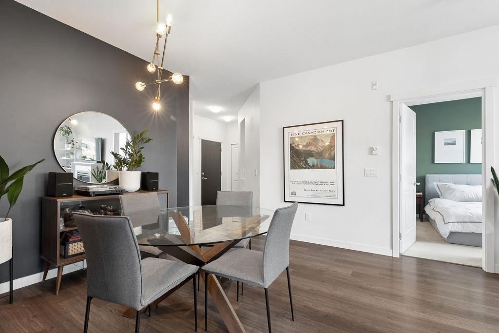 207 217 W 8TH STREET Unit: 207