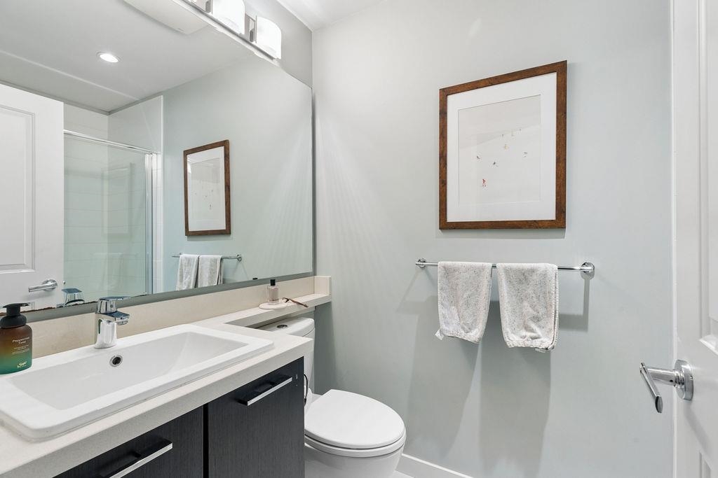 207 217 W 8TH STREET Unit: 207