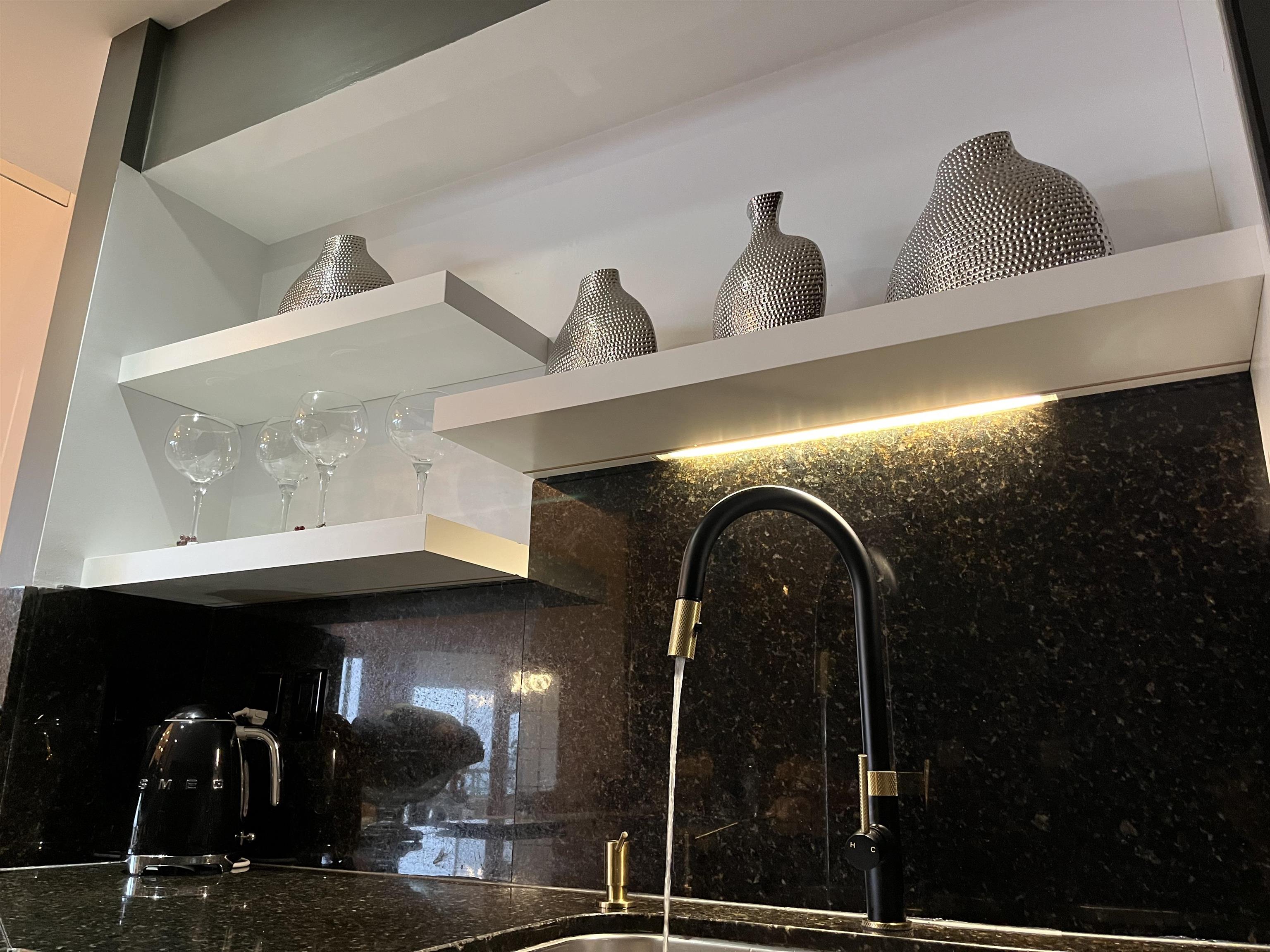 1306 33 CHESTERFIELD PLACE Unit: 1306