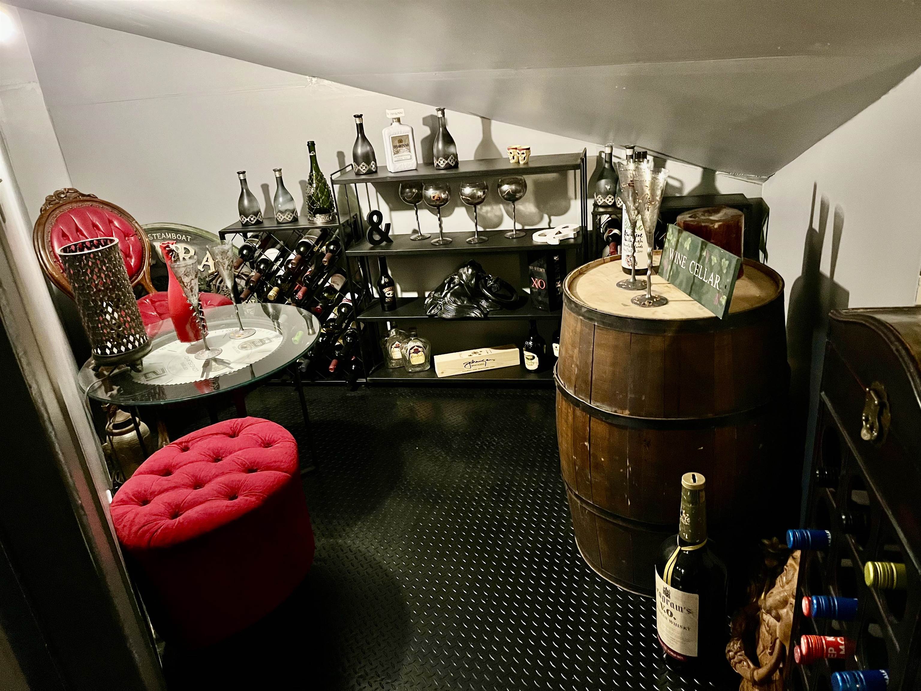 1306 33 CHESTERFIELD PLACE Unit: 1306