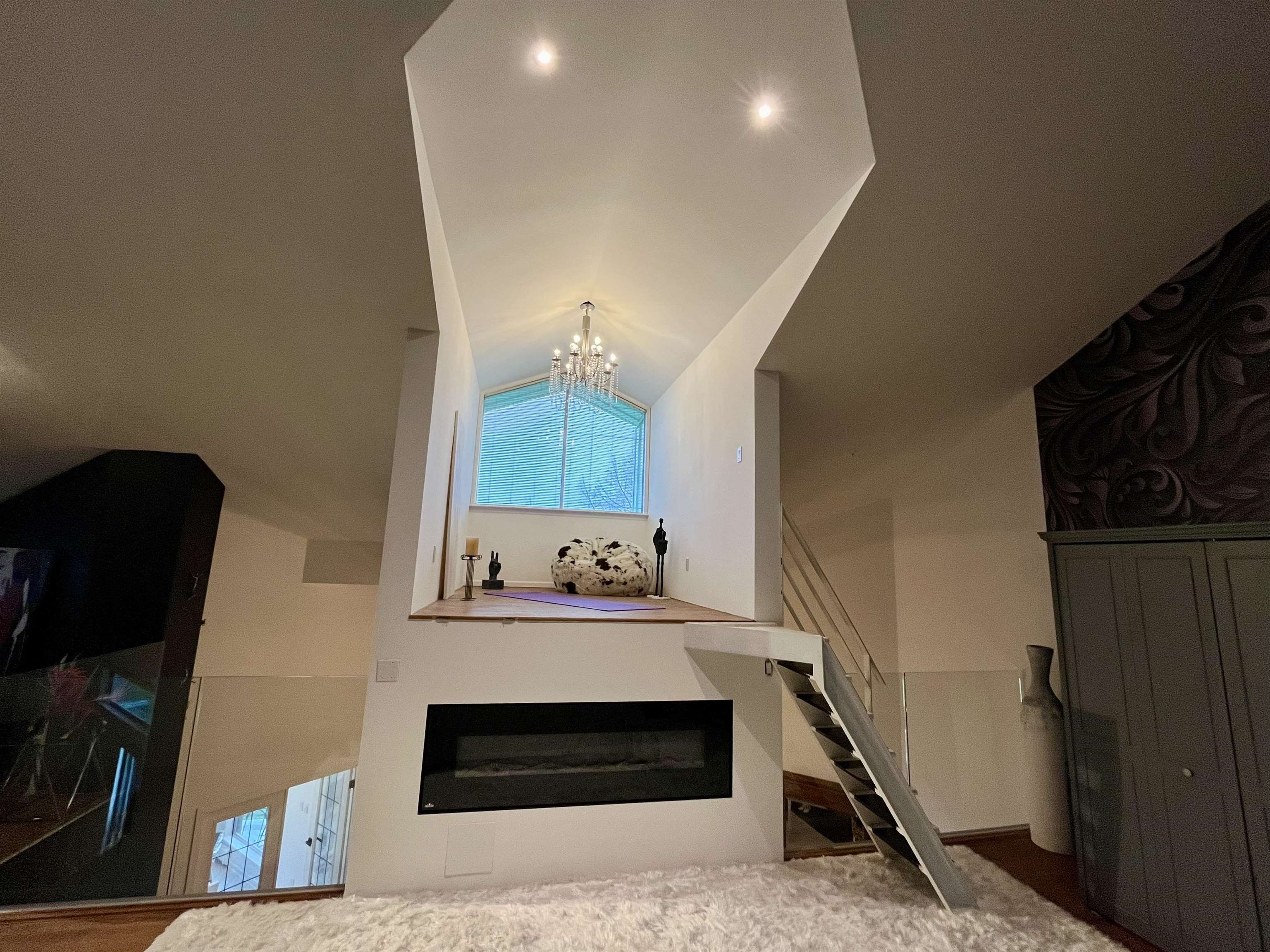 1306 33 CHESTERFIELD PLACE Unit: 1306