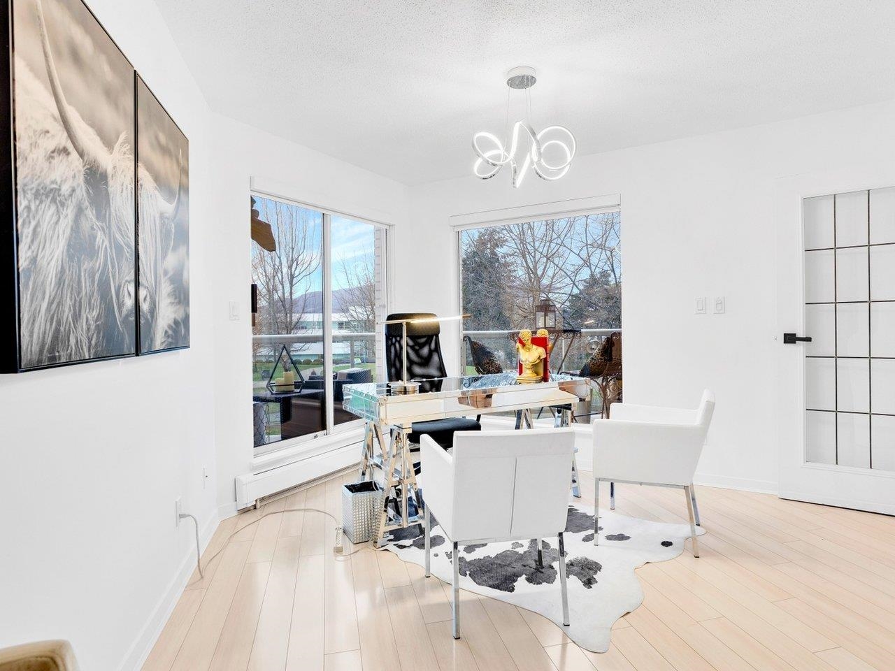 1306 33 CHESTERFIELD PLACE Unit: 1306