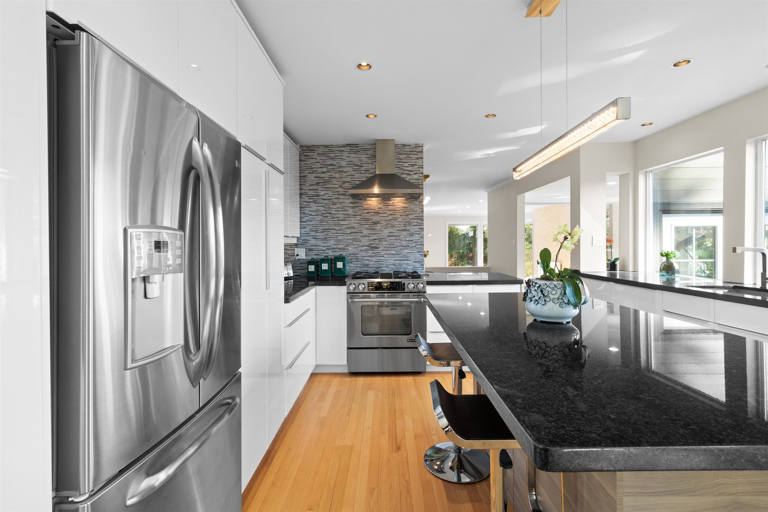 4635 CAULFEILD DRIVE