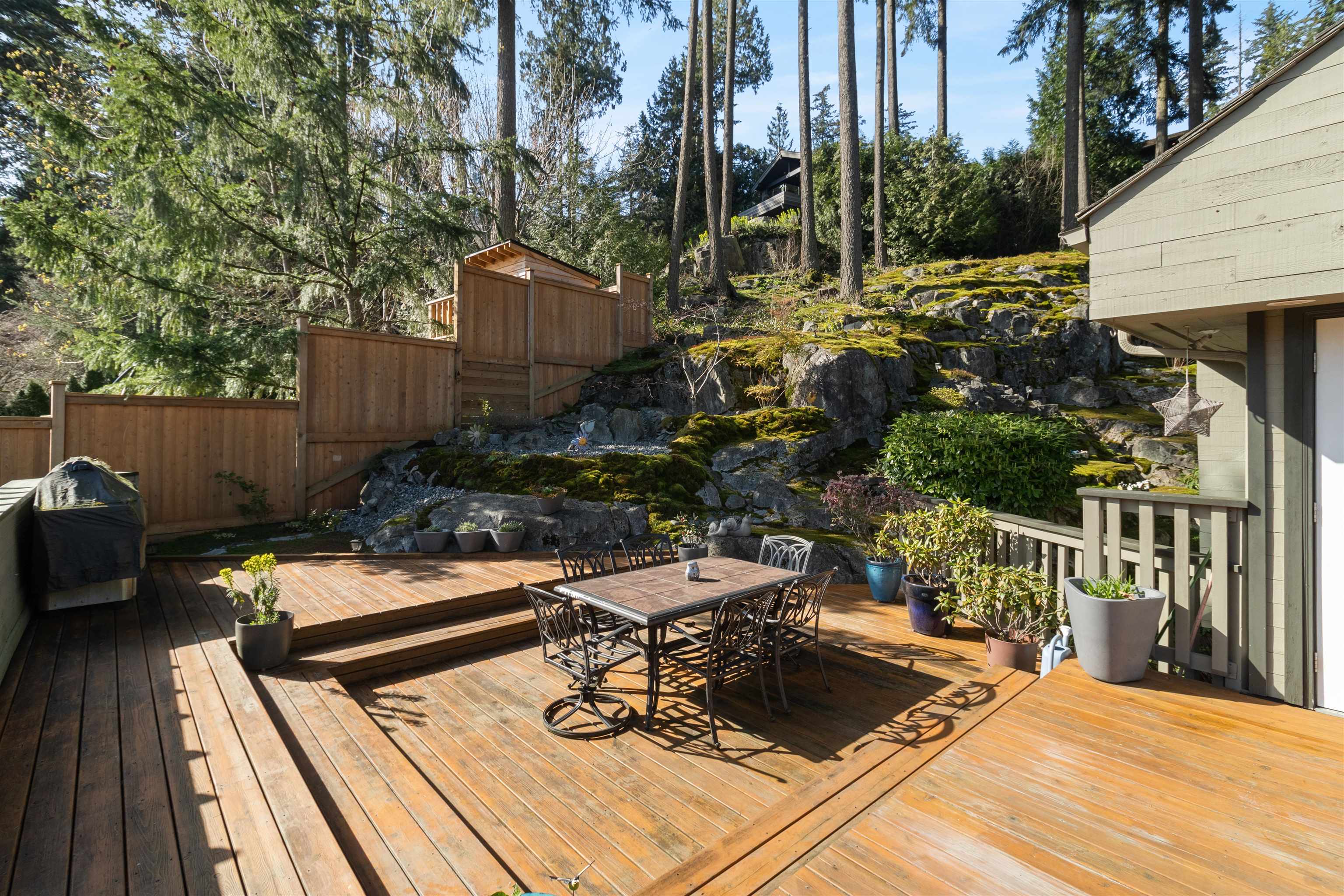 4635 CAULFEILD DRIVE