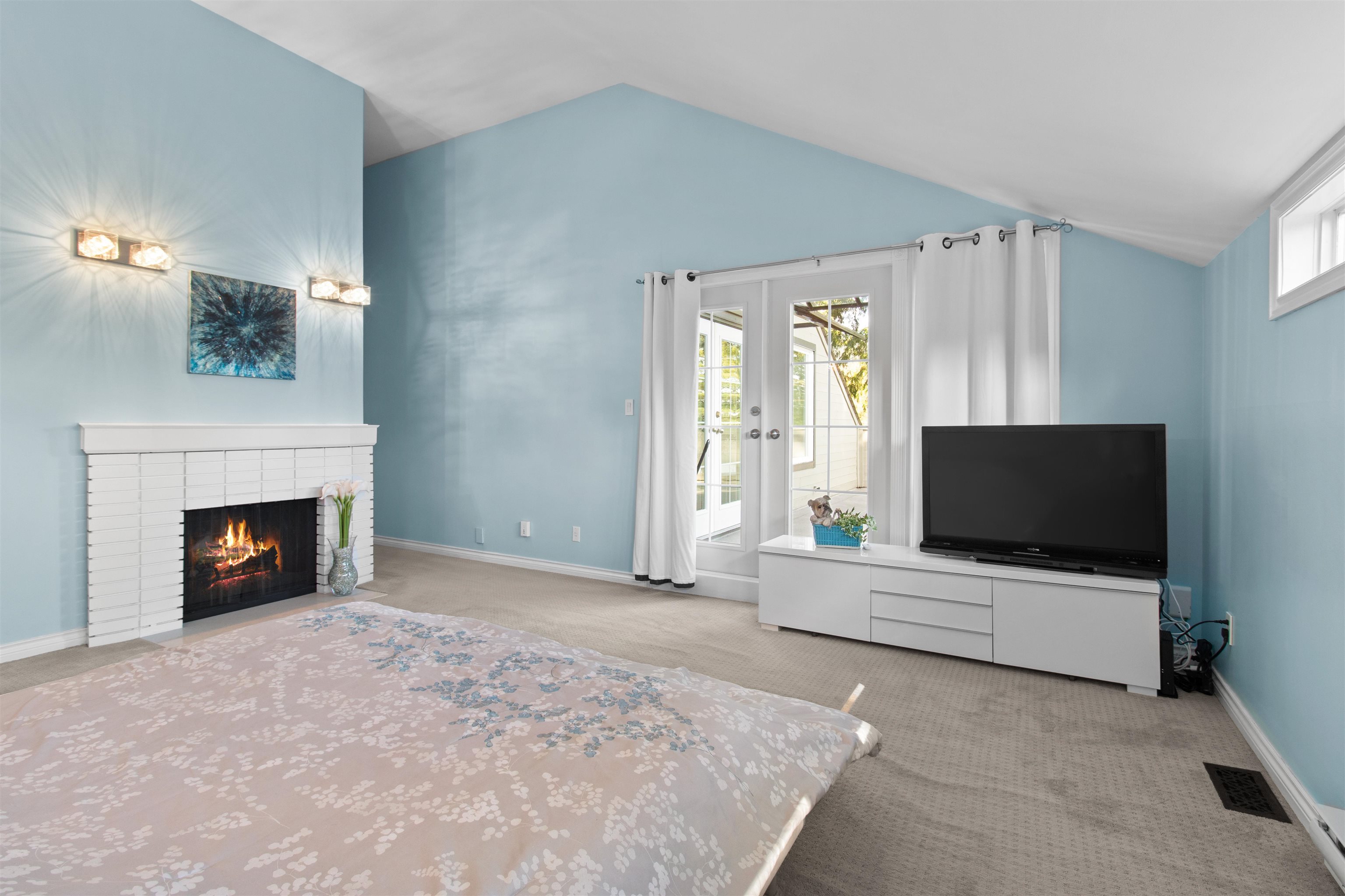 4635 CAULFEILD DRIVE