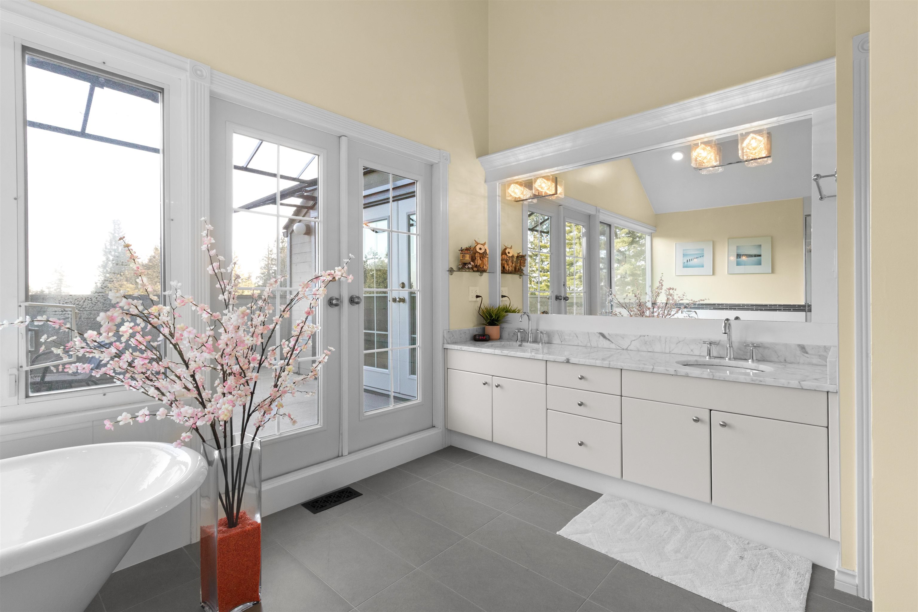 4635 CAULFEILD DRIVE