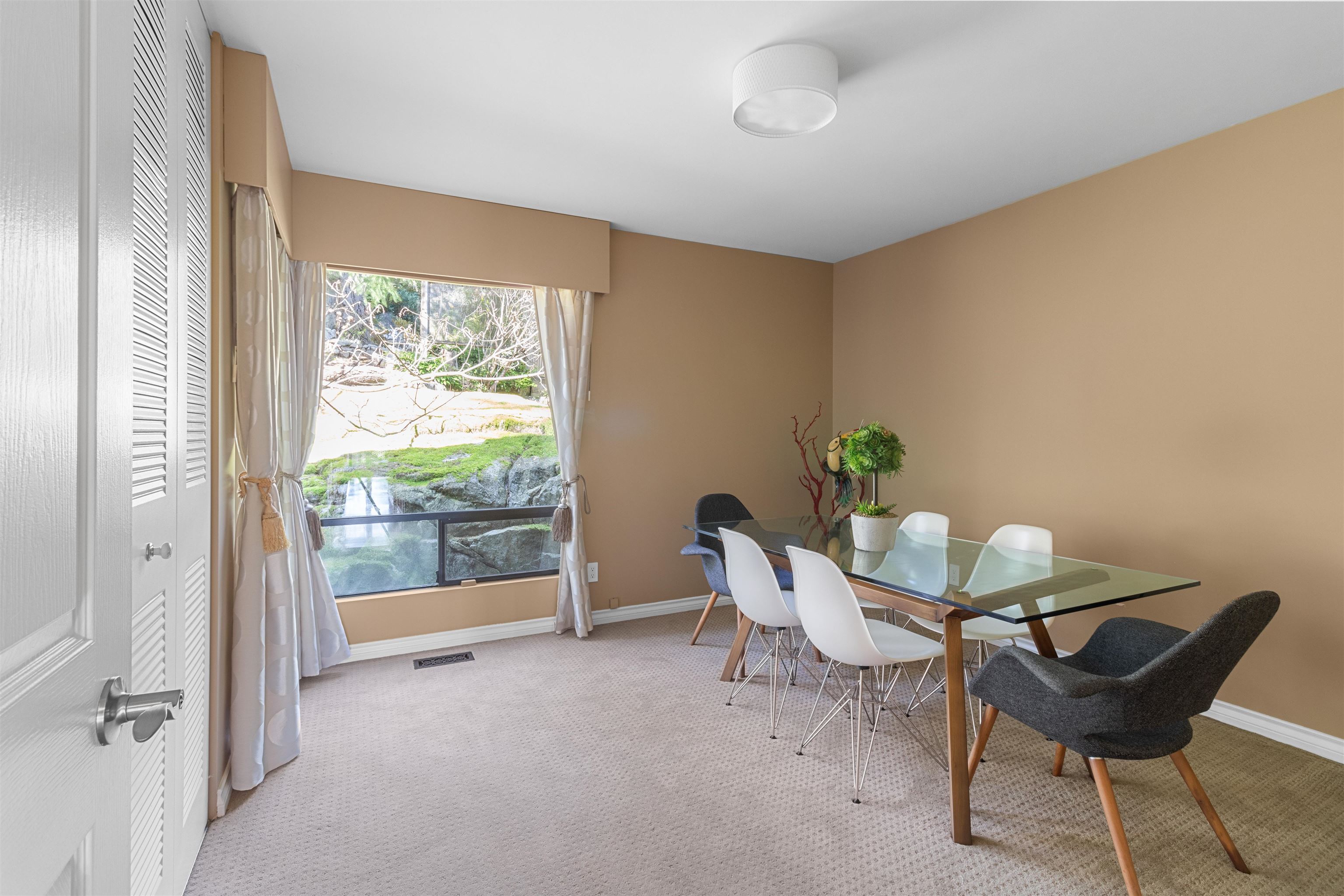 4635 CAULFEILD DRIVE