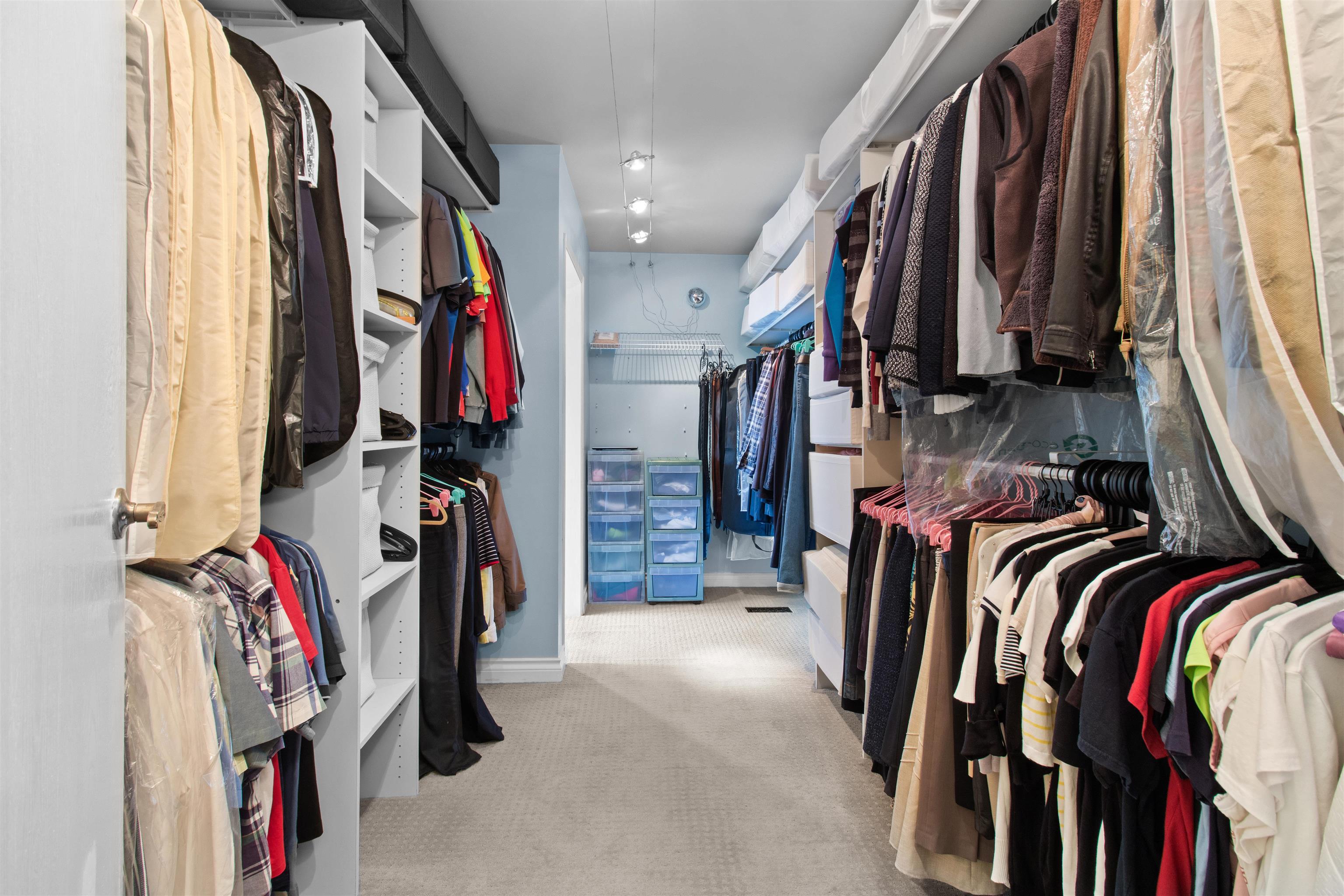 4635 CAULFEILD DRIVE