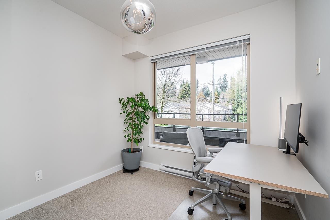 208 1330 MARINE DRIVE Unit: 208