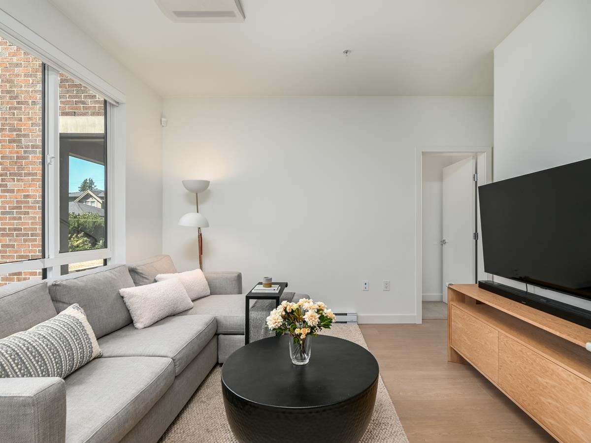 103 7599 15TH STREET Unit: 103