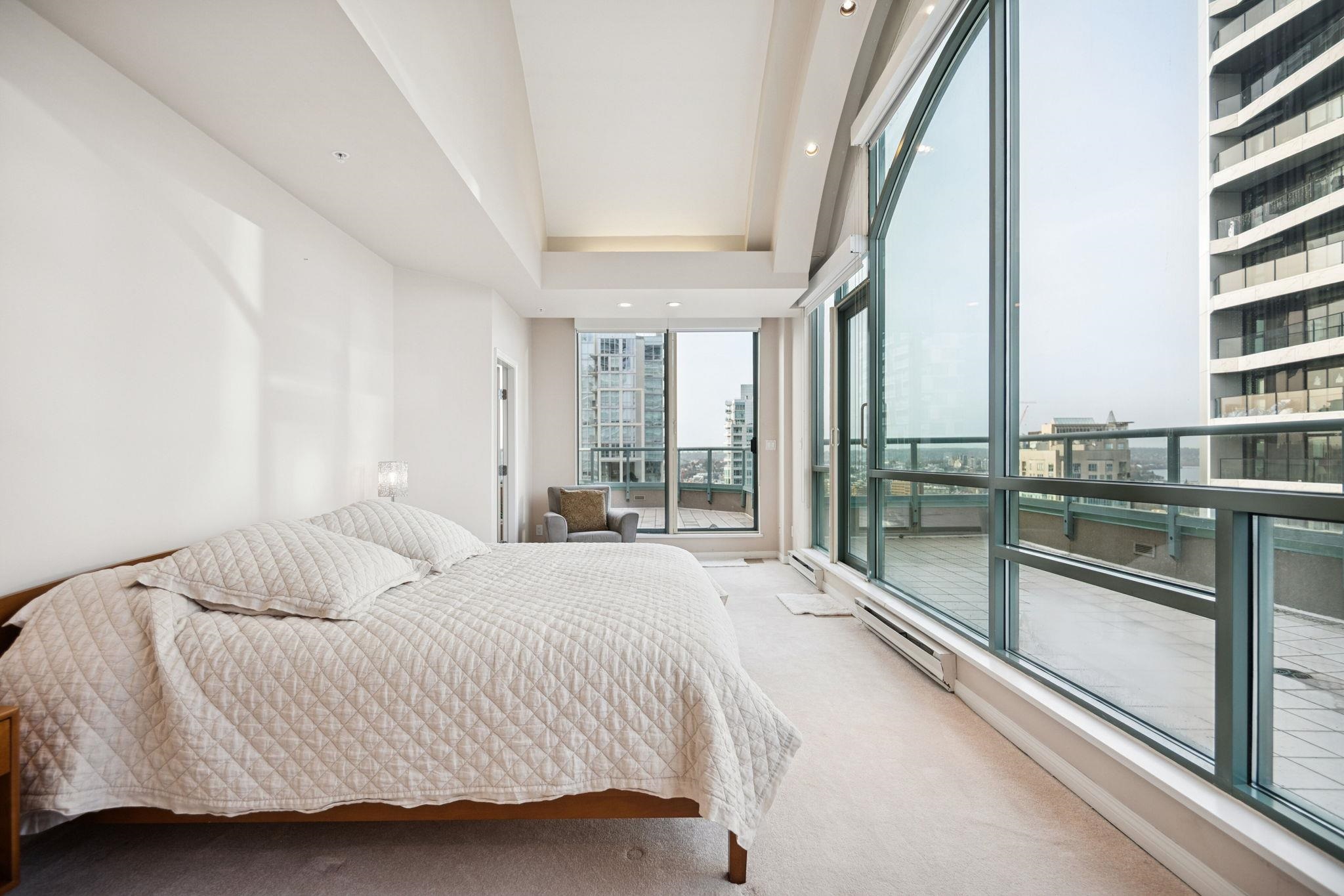 PH 3-4 1383 HOWE STREET Unit: PH 3-4