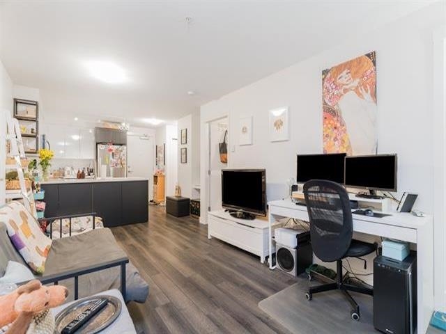 416 2525 CLARKE STREET Unit: 416