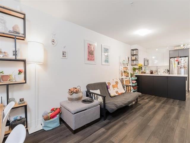 416 2525 CLARKE STREET Unit: 416