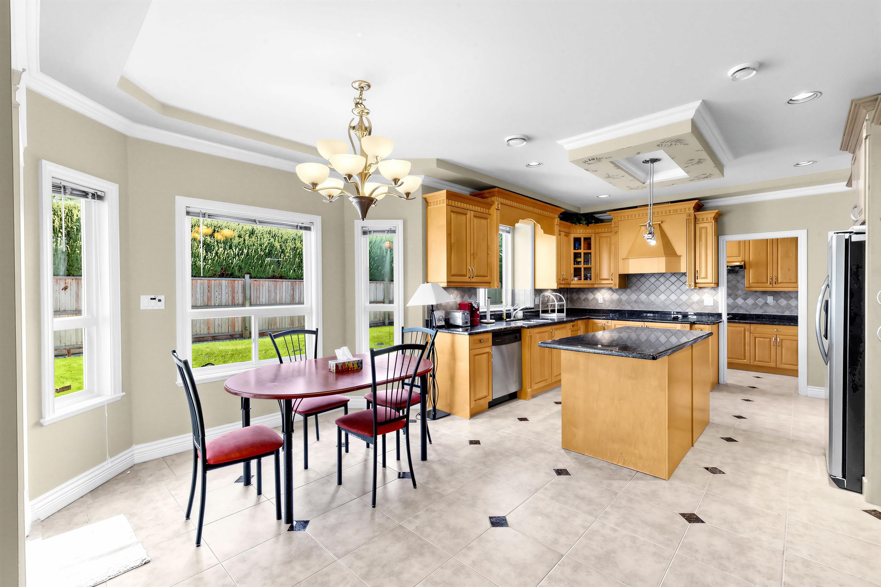 9140 PINEWELL CRESCENT