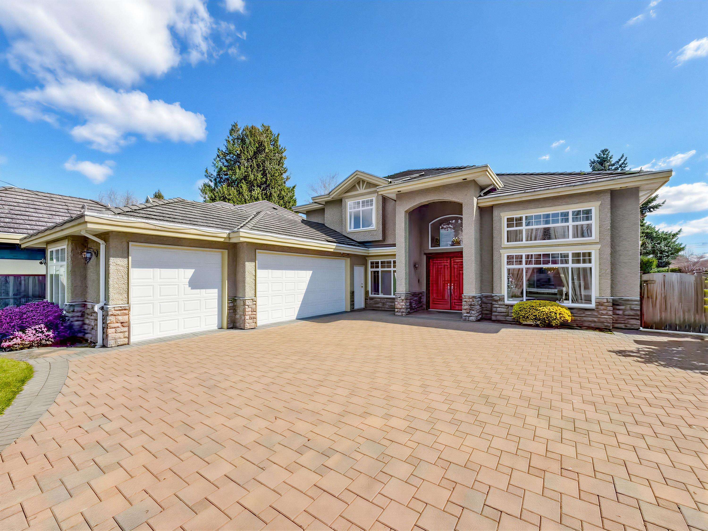 9140 PINEWELL CRESCENT