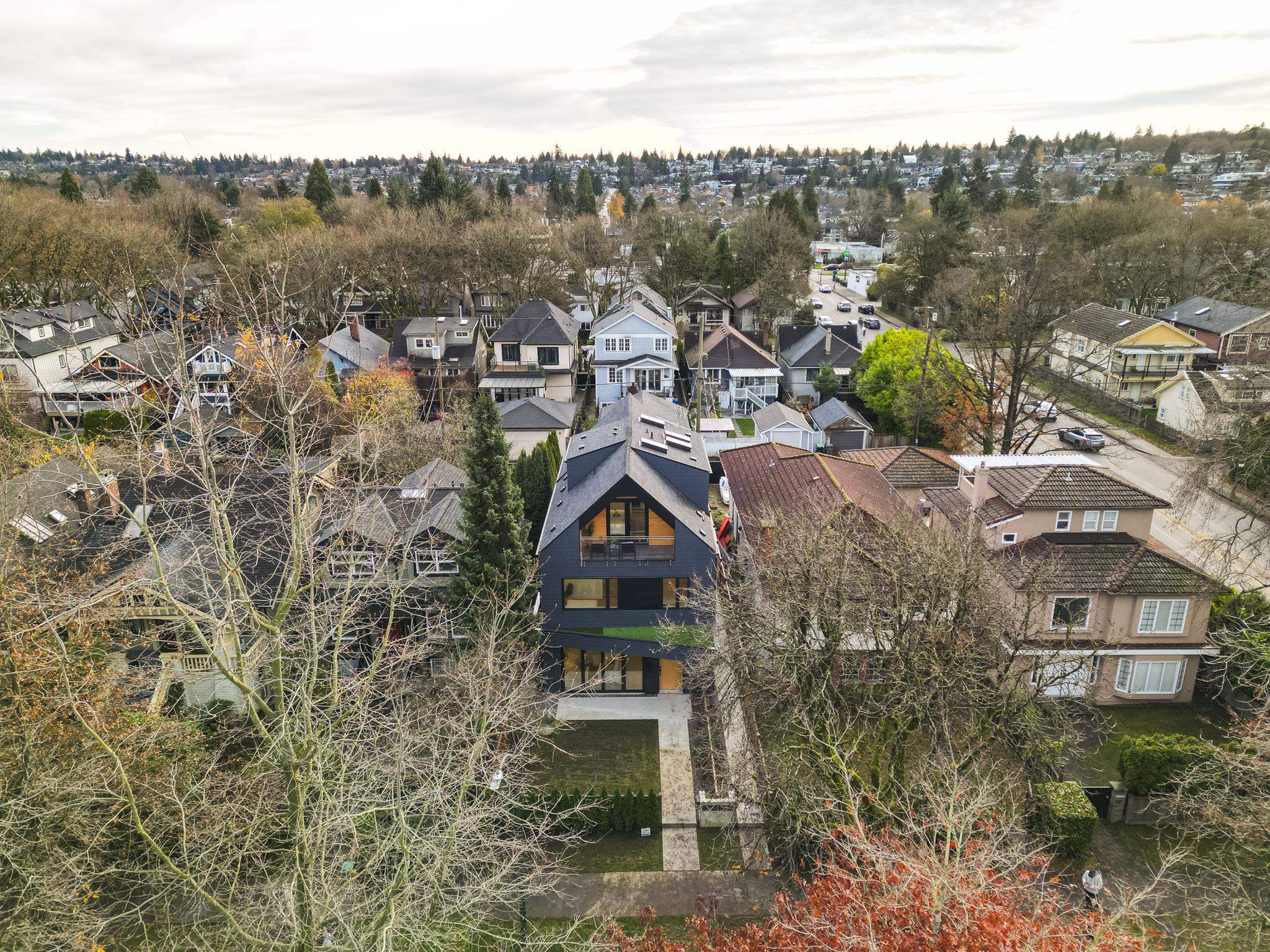 1 2764 W 14TH AVENUE Unit: 1